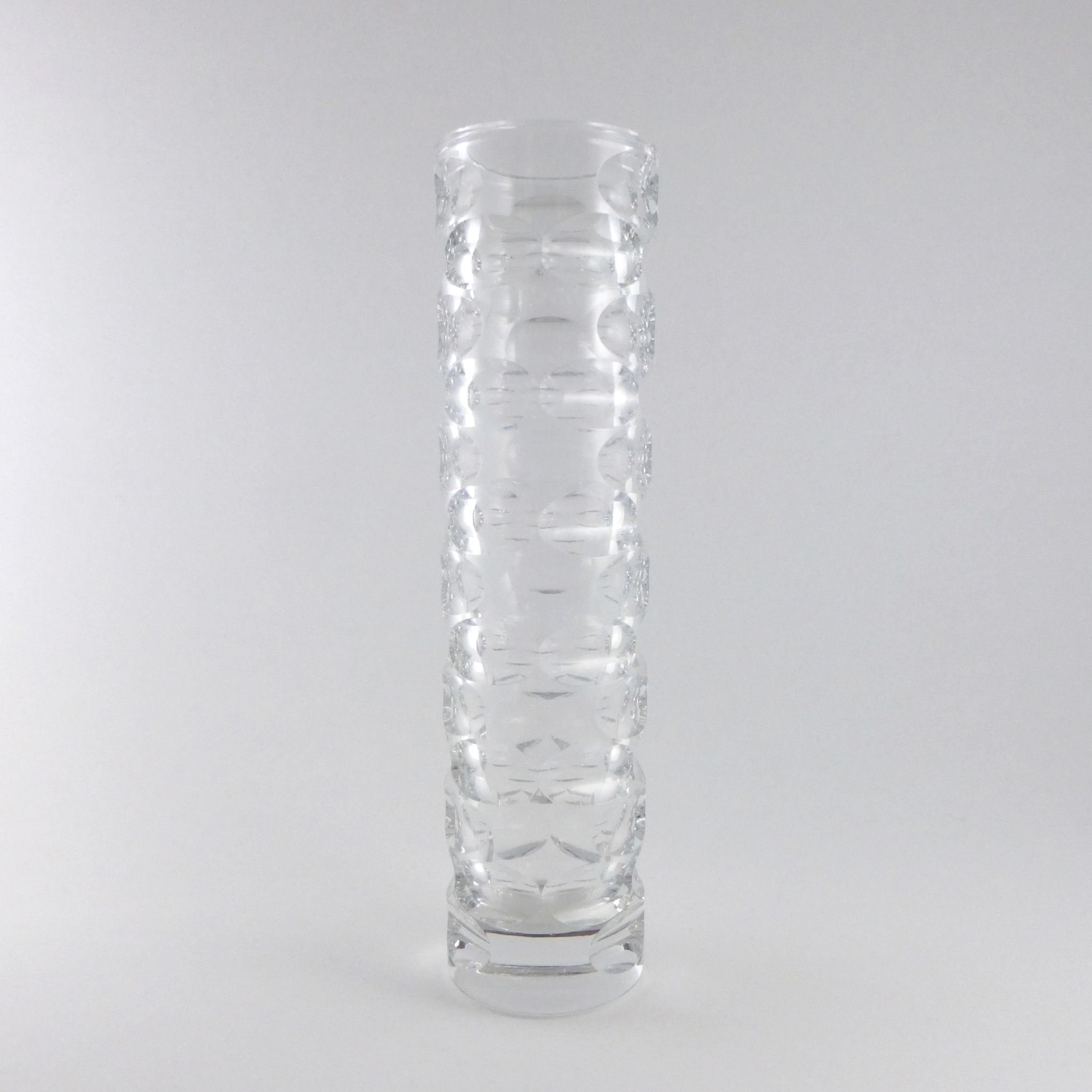 Vase cylindrique facetté en cristal des années 60/70