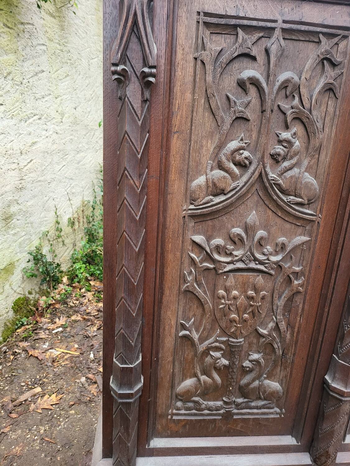 Large buffet / carved oak wardrobe – Neo-Gothic decor –