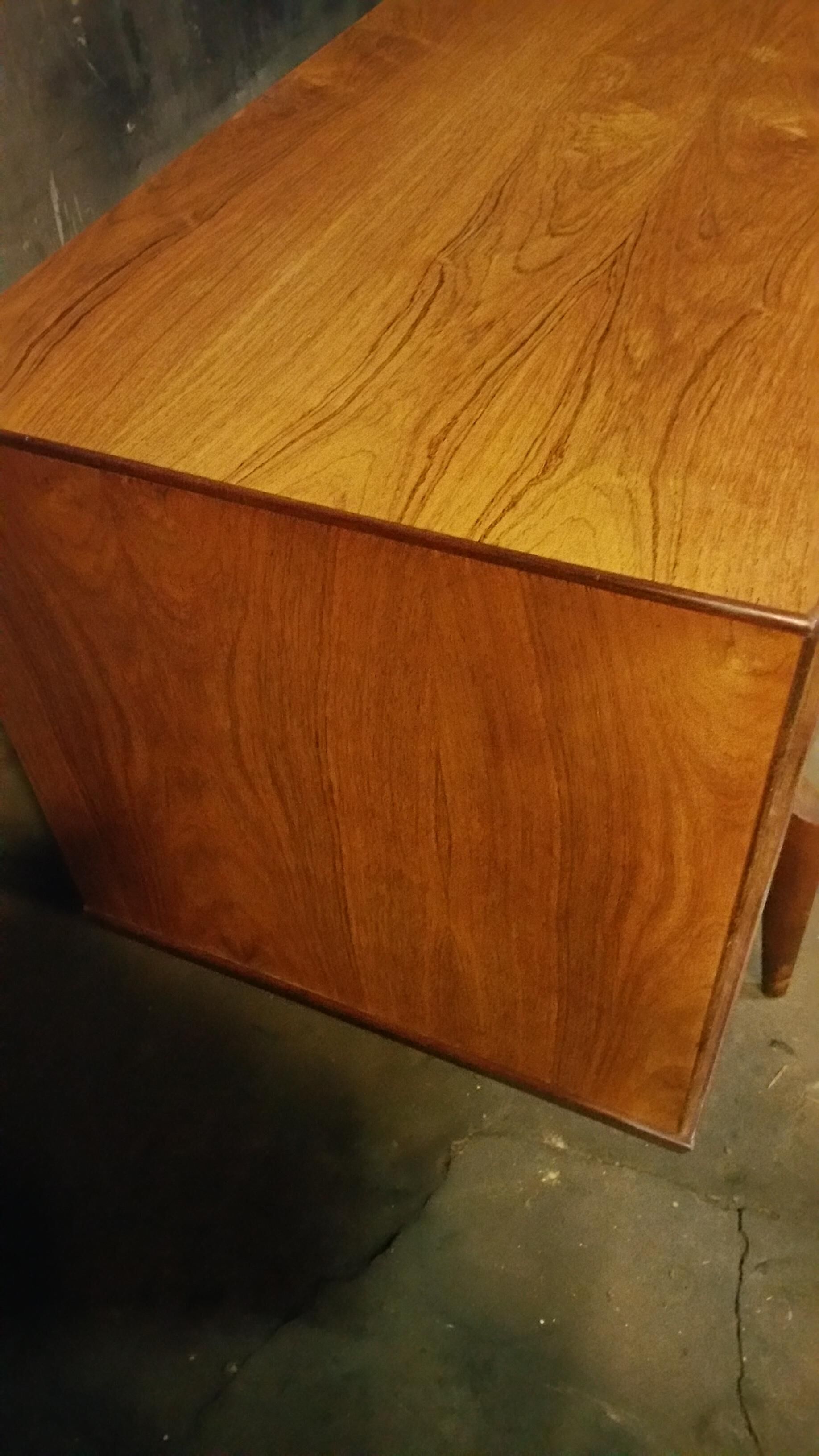 Row V - Form Oswald John Paola sideboard 50 60 Scandinavian years