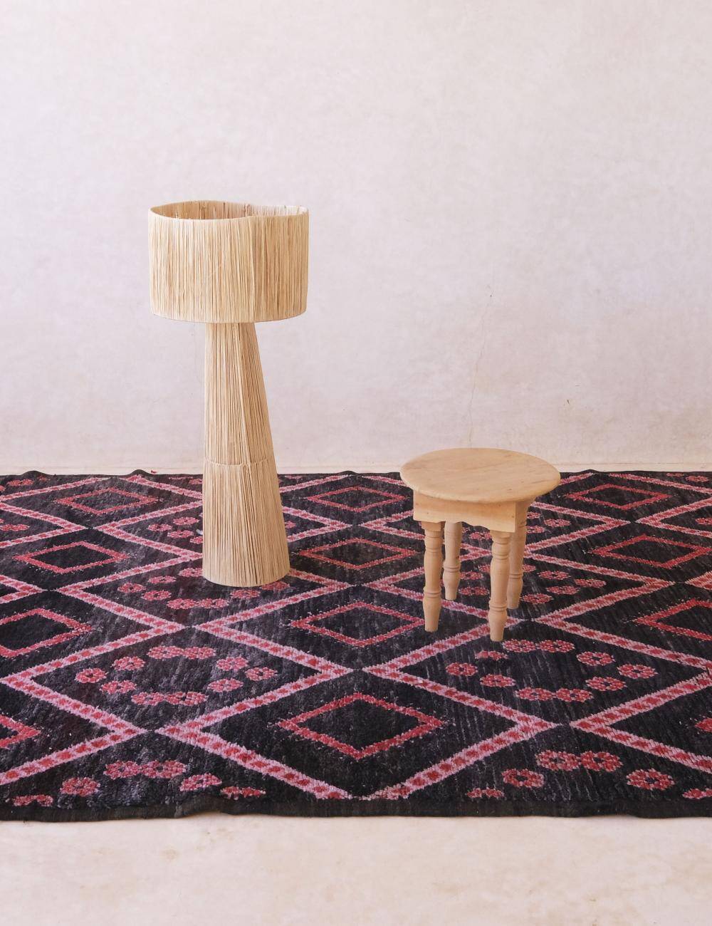 Vintage Black Collectible Rug - 346 x 200 cm