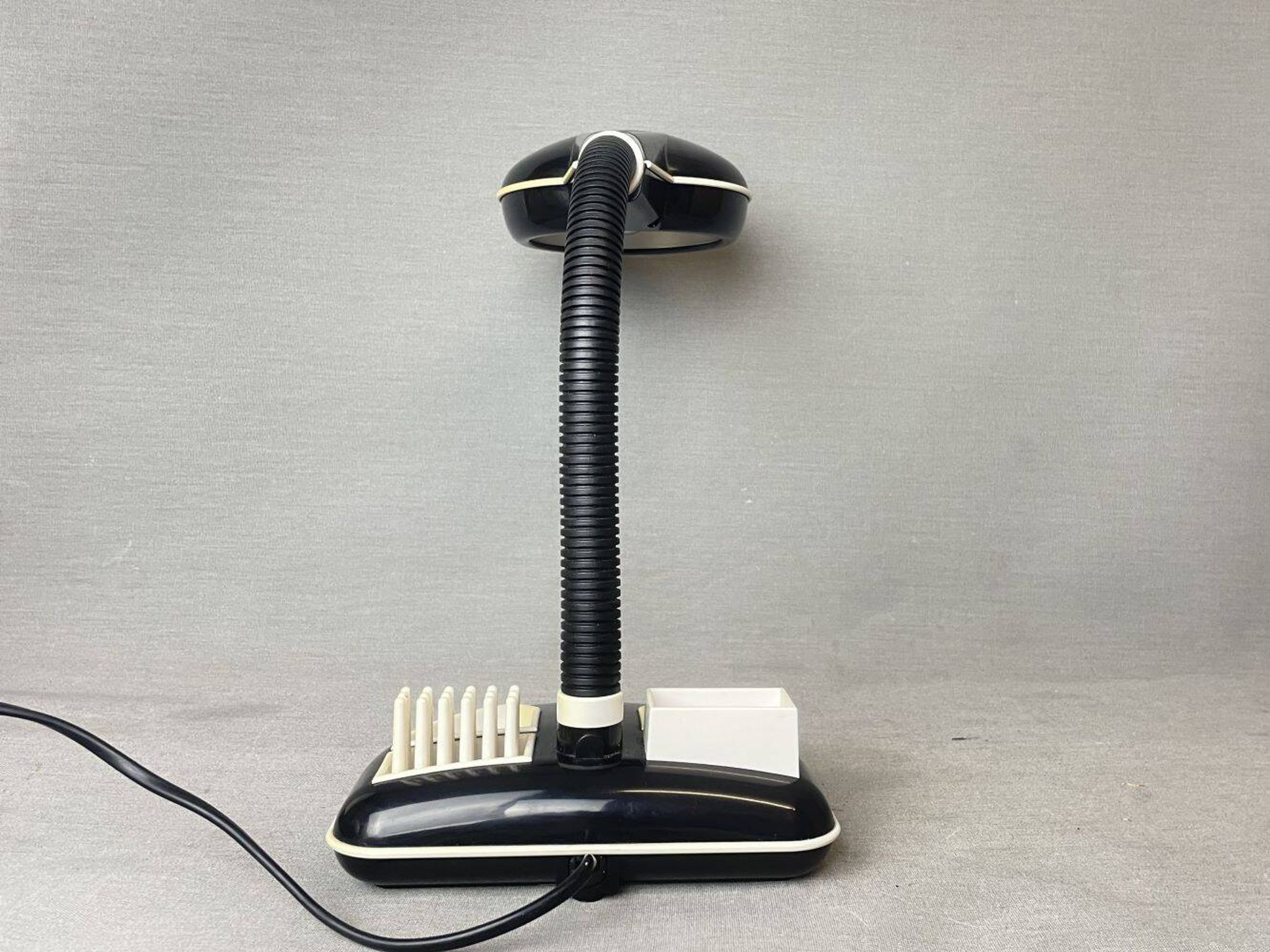 Japanese Designer goose neck desk lamp by Kyoji Tanaka