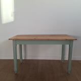 Farm table