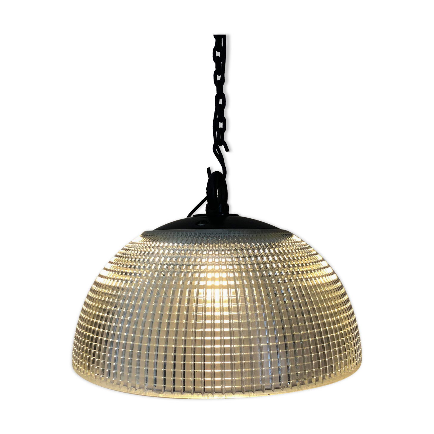 Holophane half-ball suspension