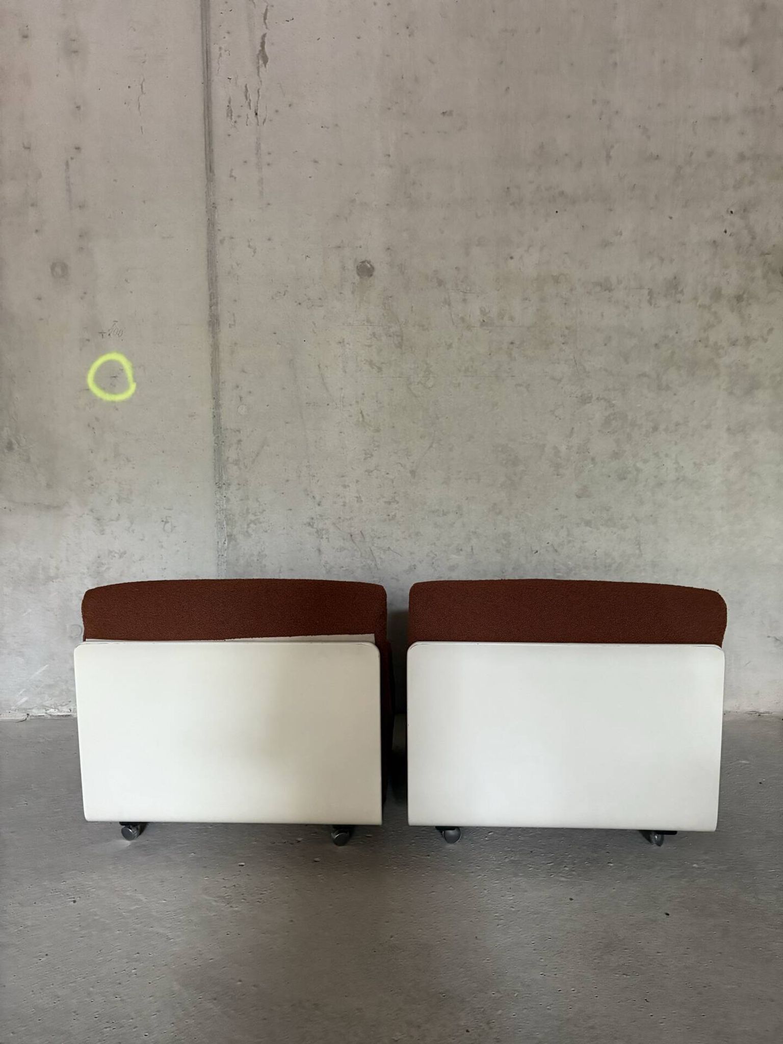 Set (2) “Orbis” Lounge Fauteuils