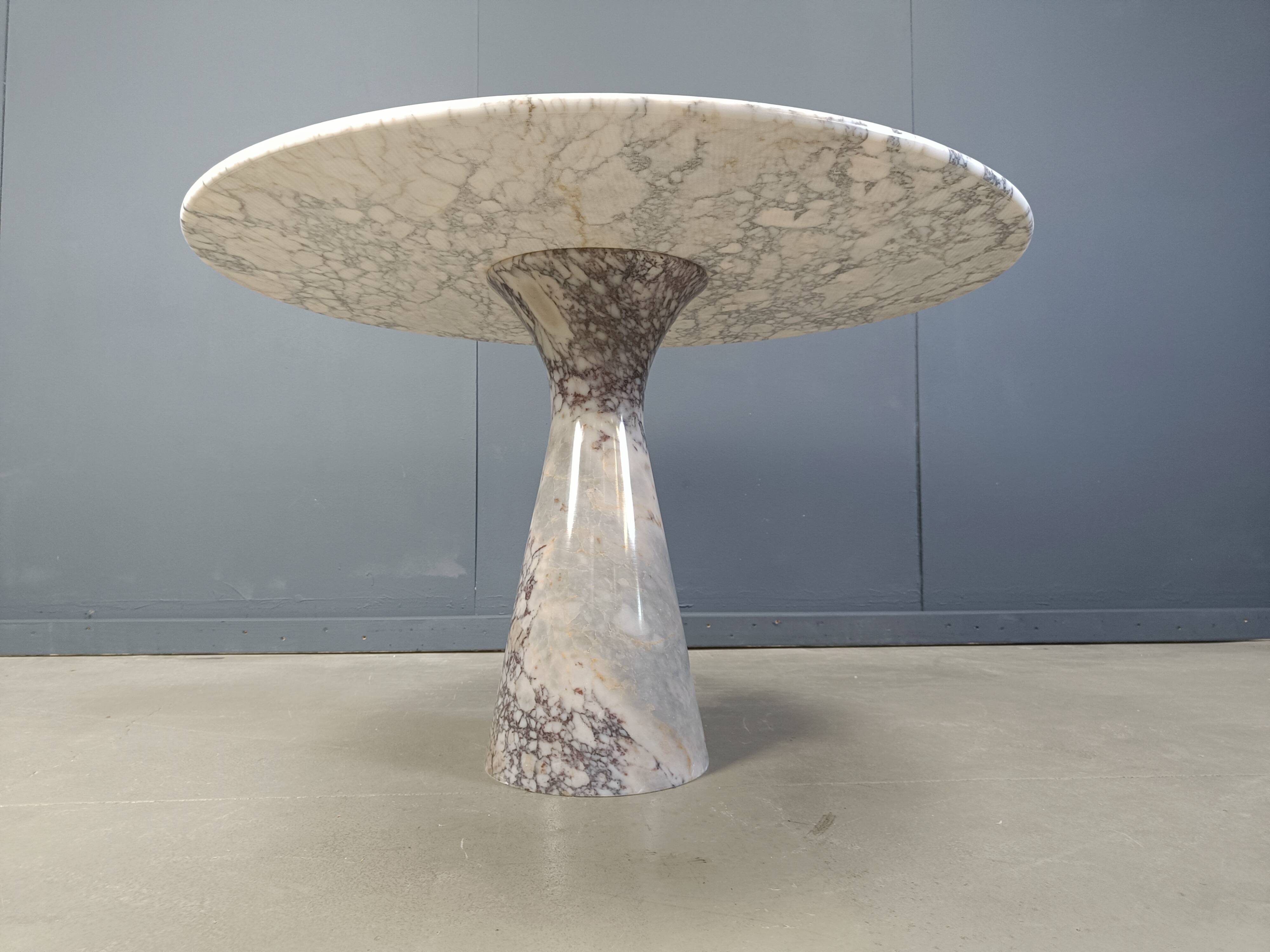 Vintage round marble dining table 1970s