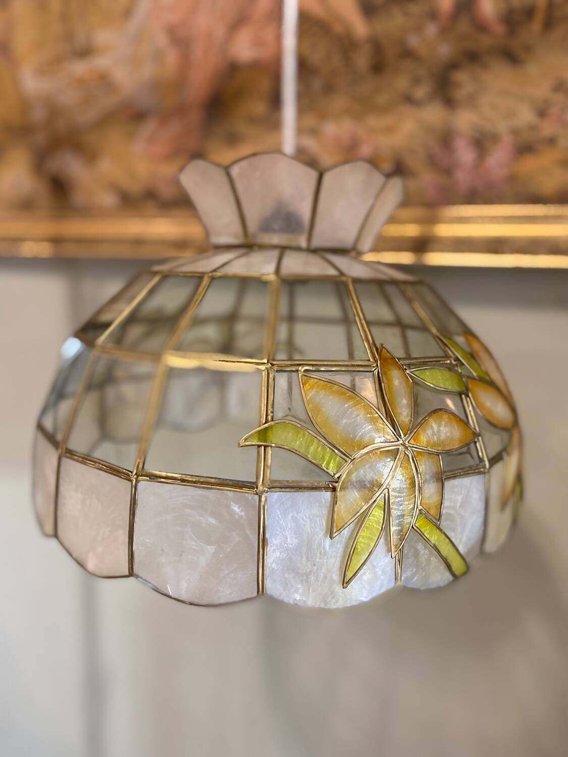 Vintage mother-of-pearl pendant light