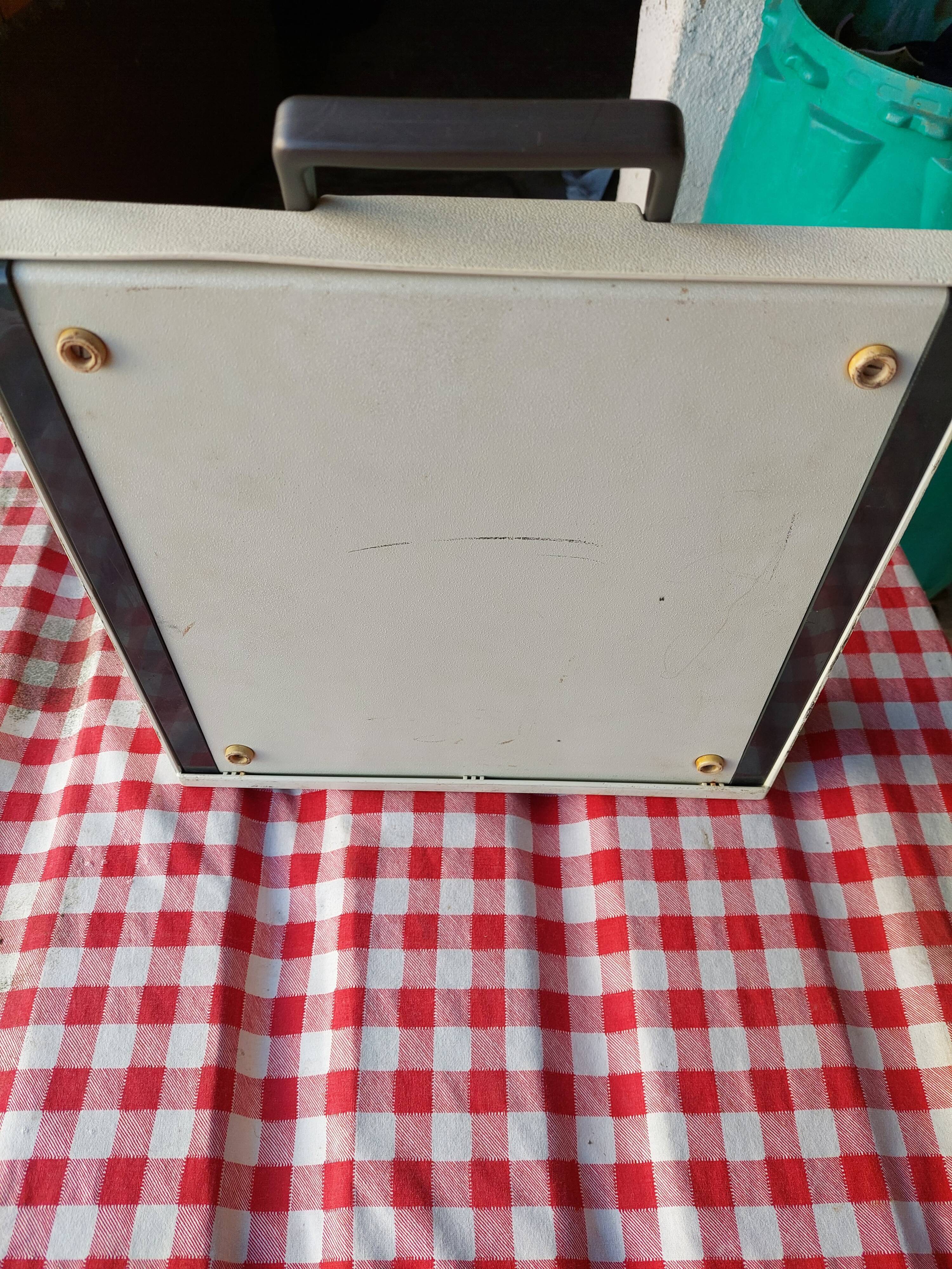 Olympia Traveller Deluxe Typewriter