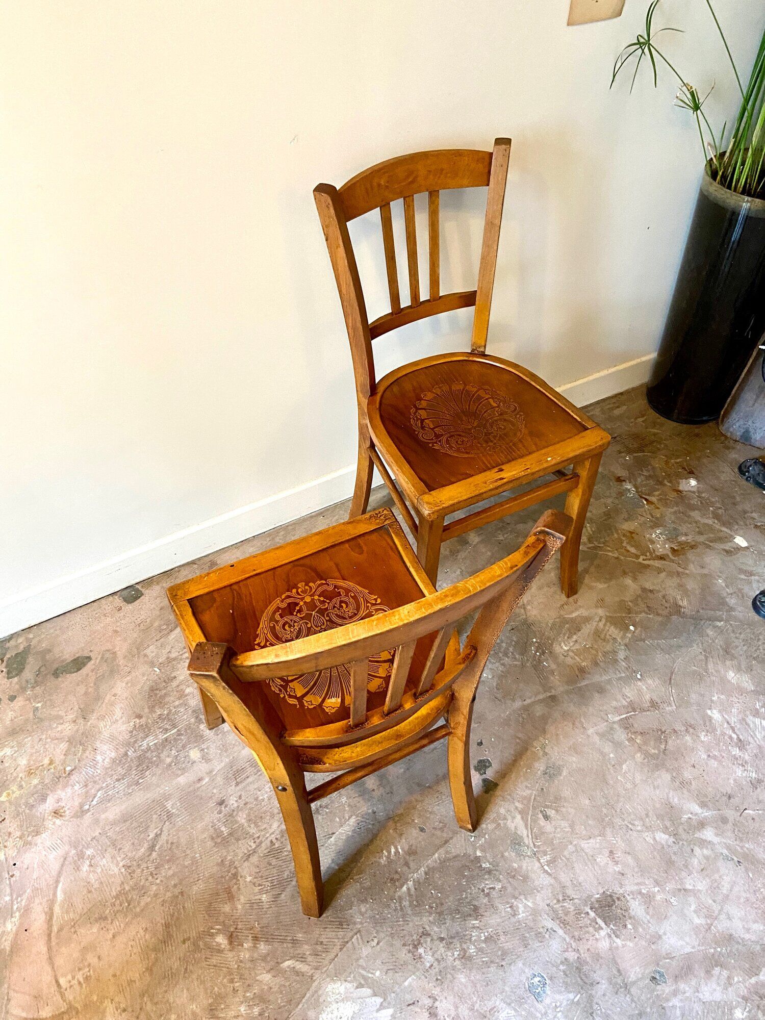 4 bistro chairs in light beech