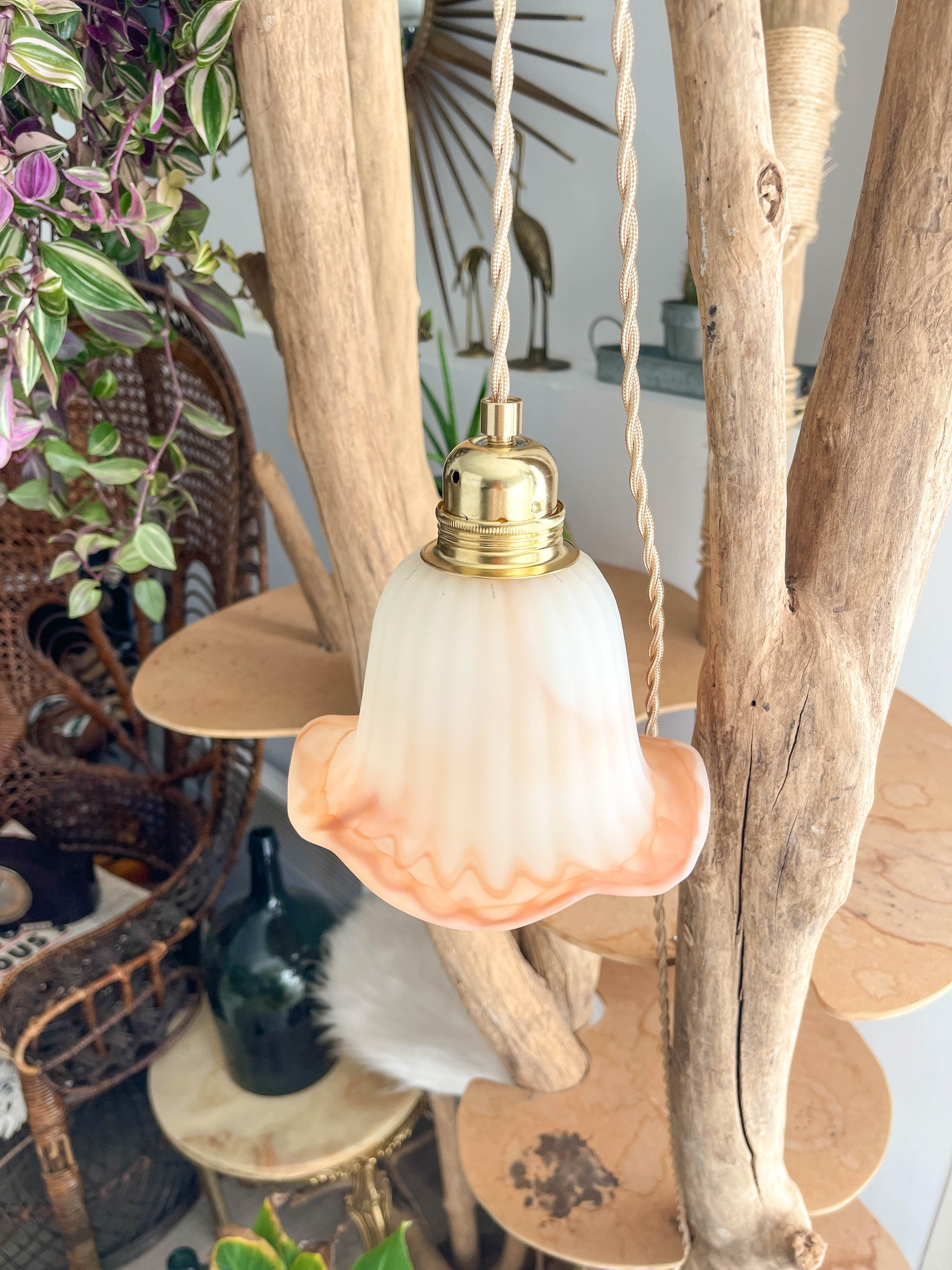 Vintage pink glass paste tulip lamp