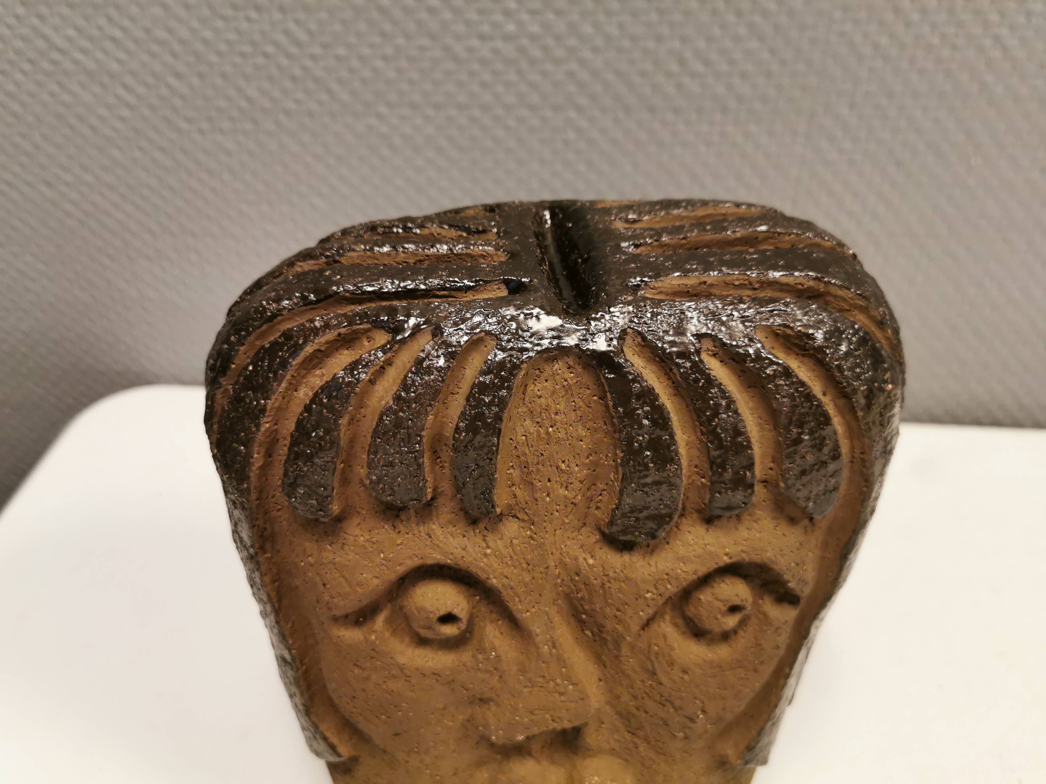 Decorative ceramic head from Sloth Ceramics Denmark 1979.