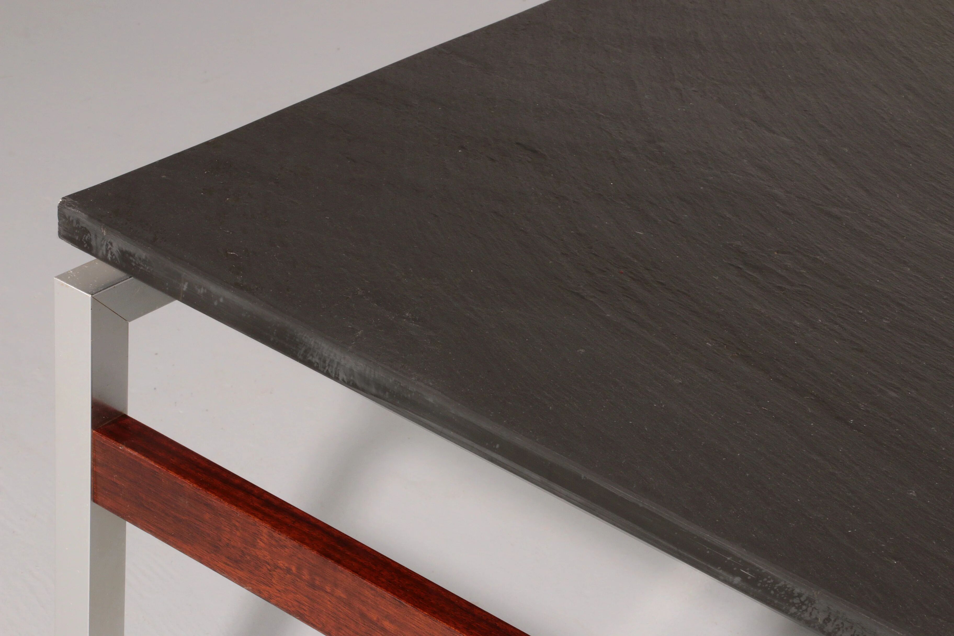 Table basse en ardoise, chrome et bois, 1970 Danemark