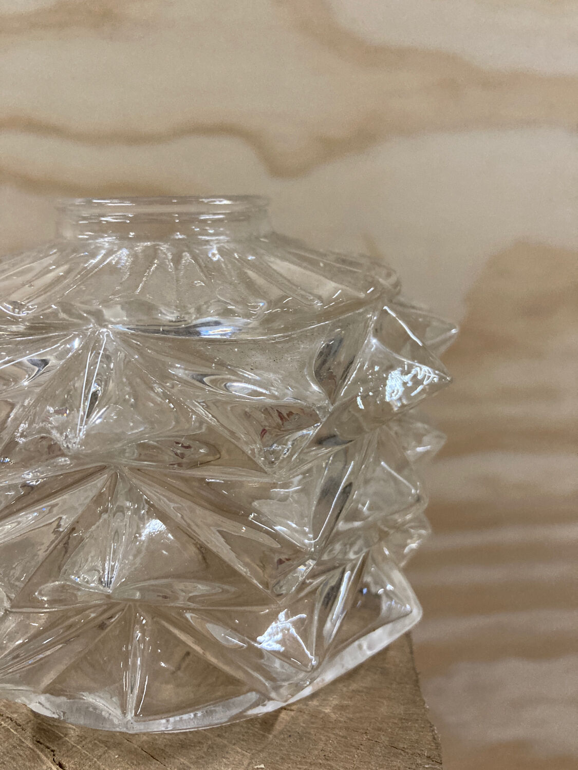 Pair of transparent glass pendant lights