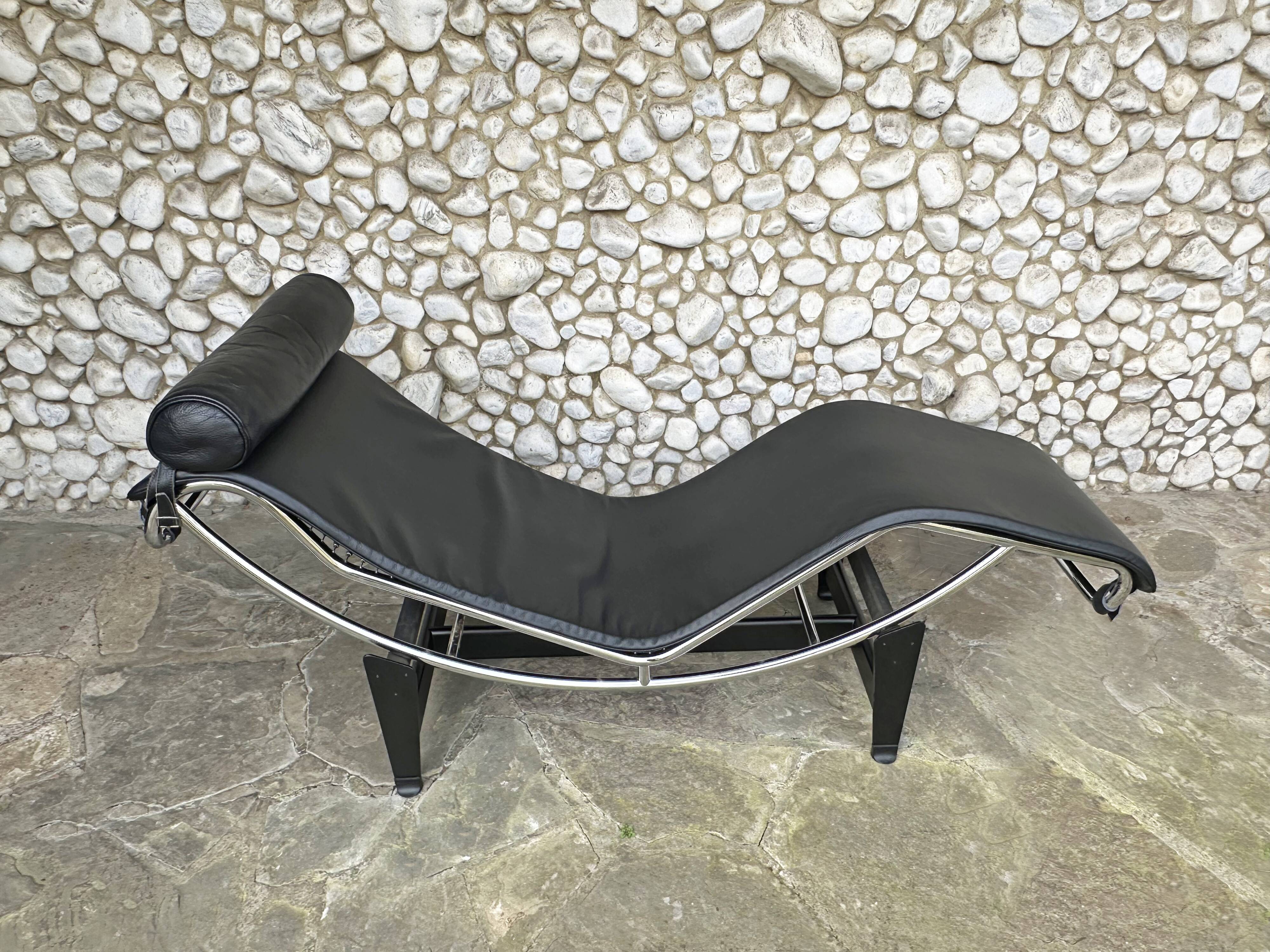 LC4 chaise longue no. 1382 Le Corbusier, Jeanneret & Perriand Cassina, 1960