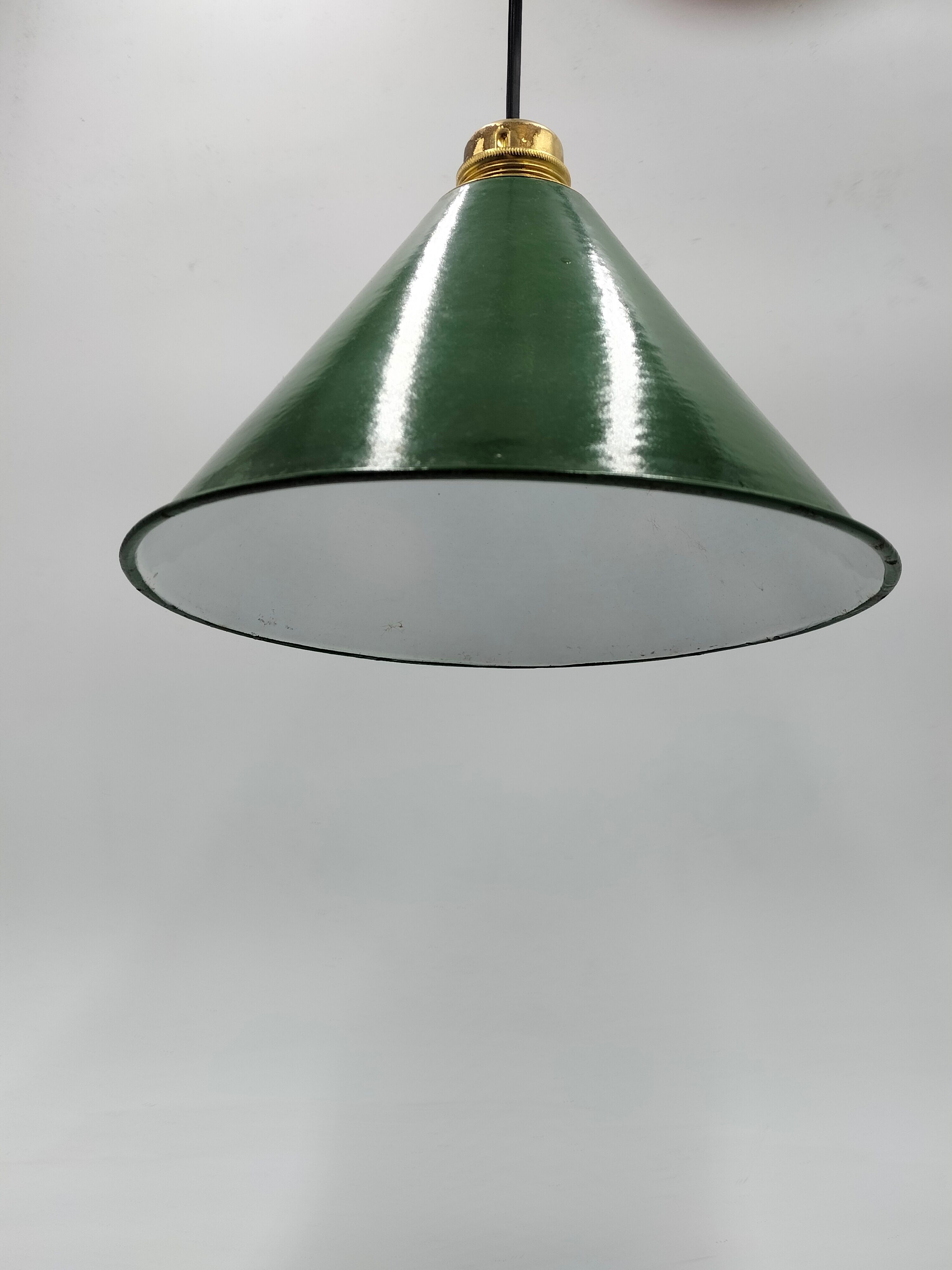 Old enamelled sheet metal lamp