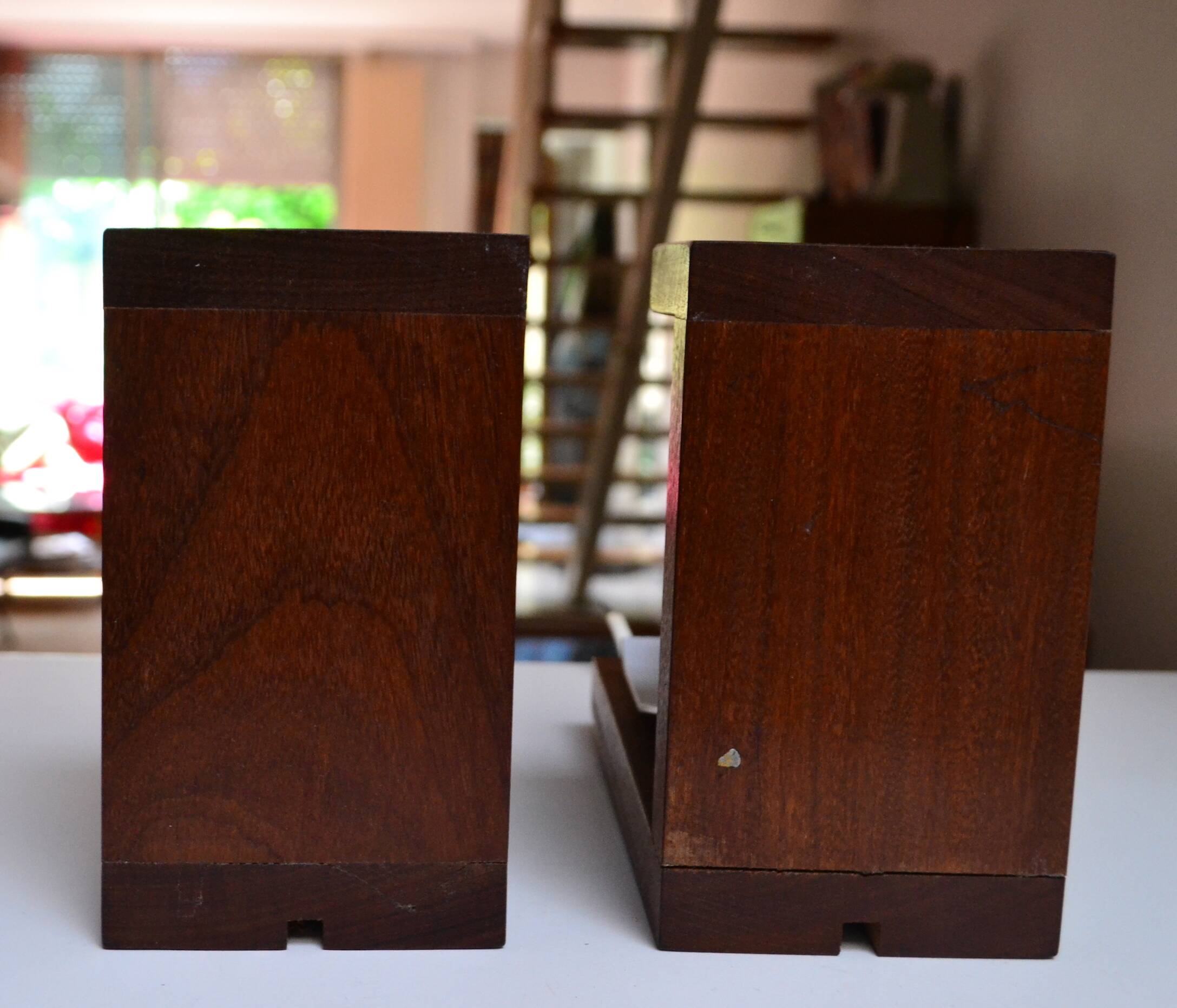 Pair of Louis Kalff wall lights, teak opalines from the 50s/60s.