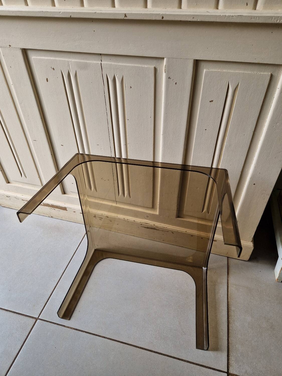 Smoked plexiglass coffee table 70'