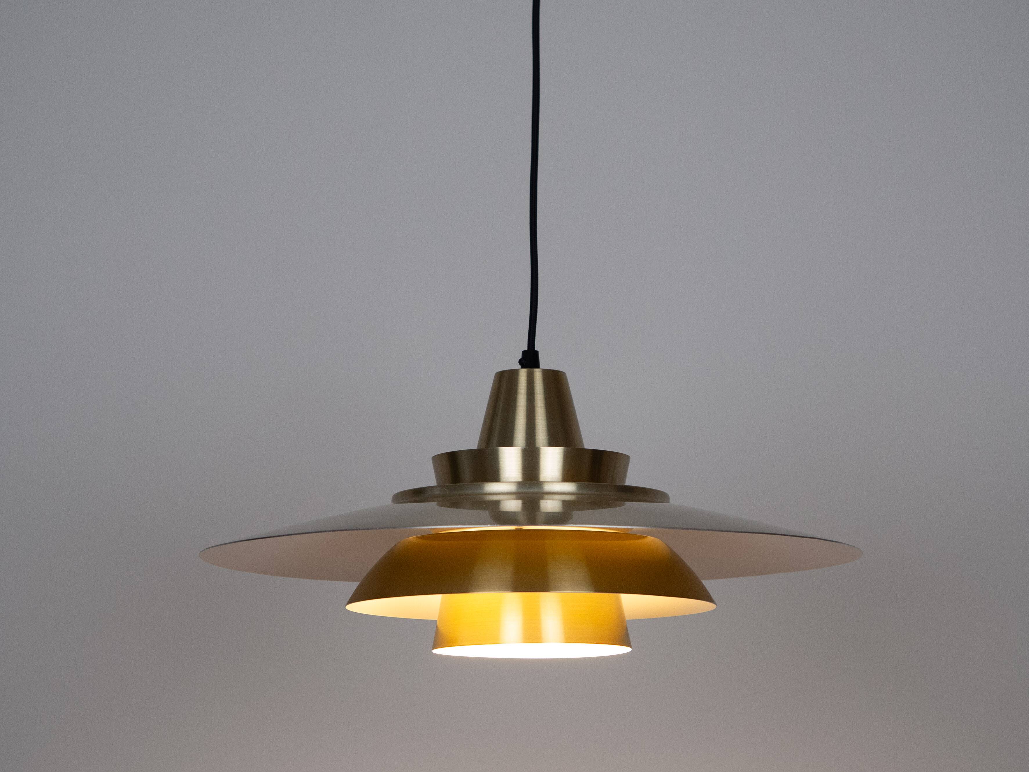 Suspension vintage danoise Superlight par David Mogensen, Superlight années 1980