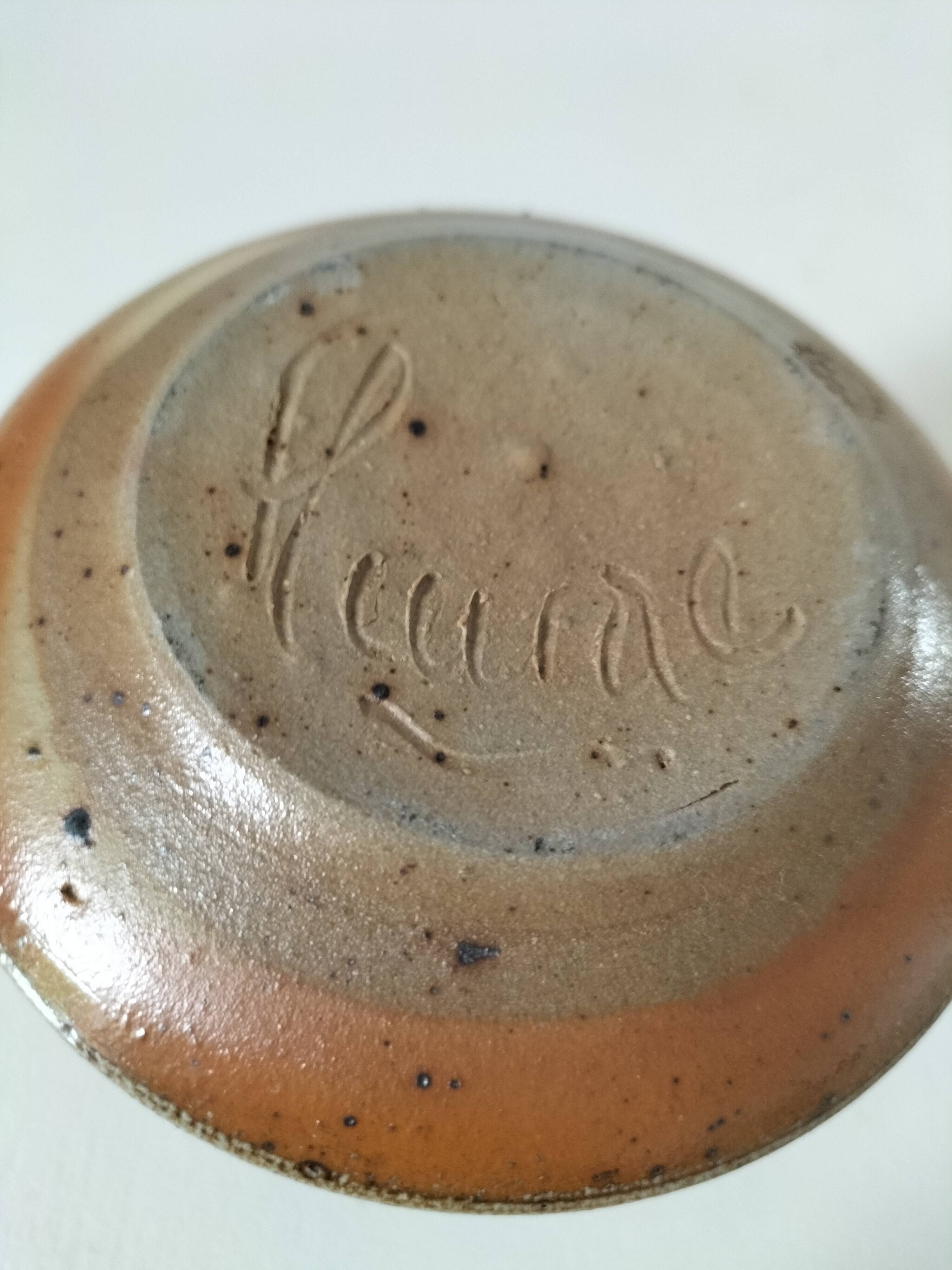 Covered pot in artisanal stoneware with an owl – signed Plume