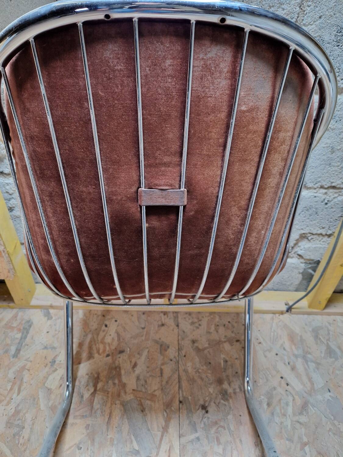 Lot de 4 Chaises à Bras, En Métal Chromé – 1970