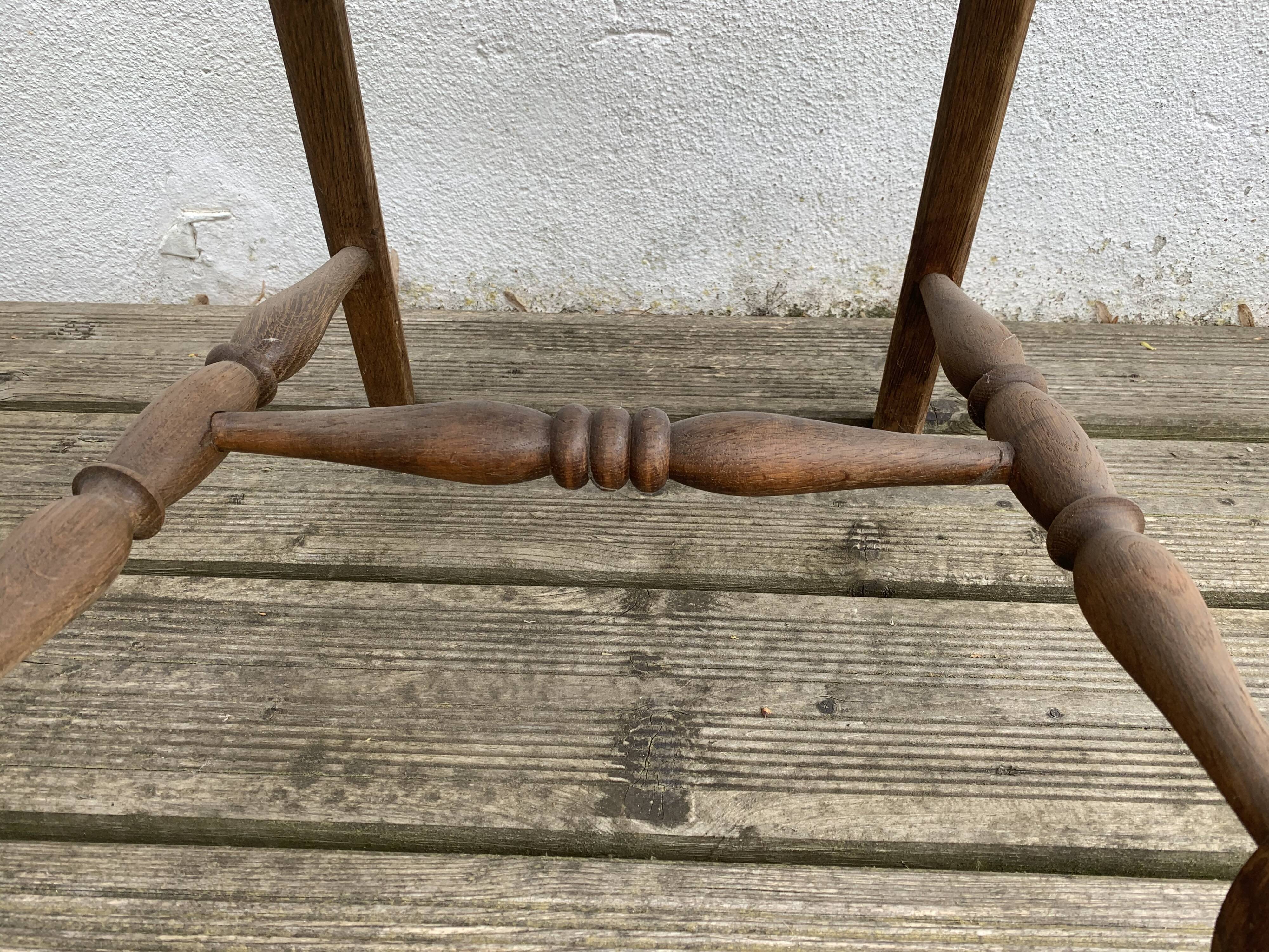 Pair Chair and Straw Chair