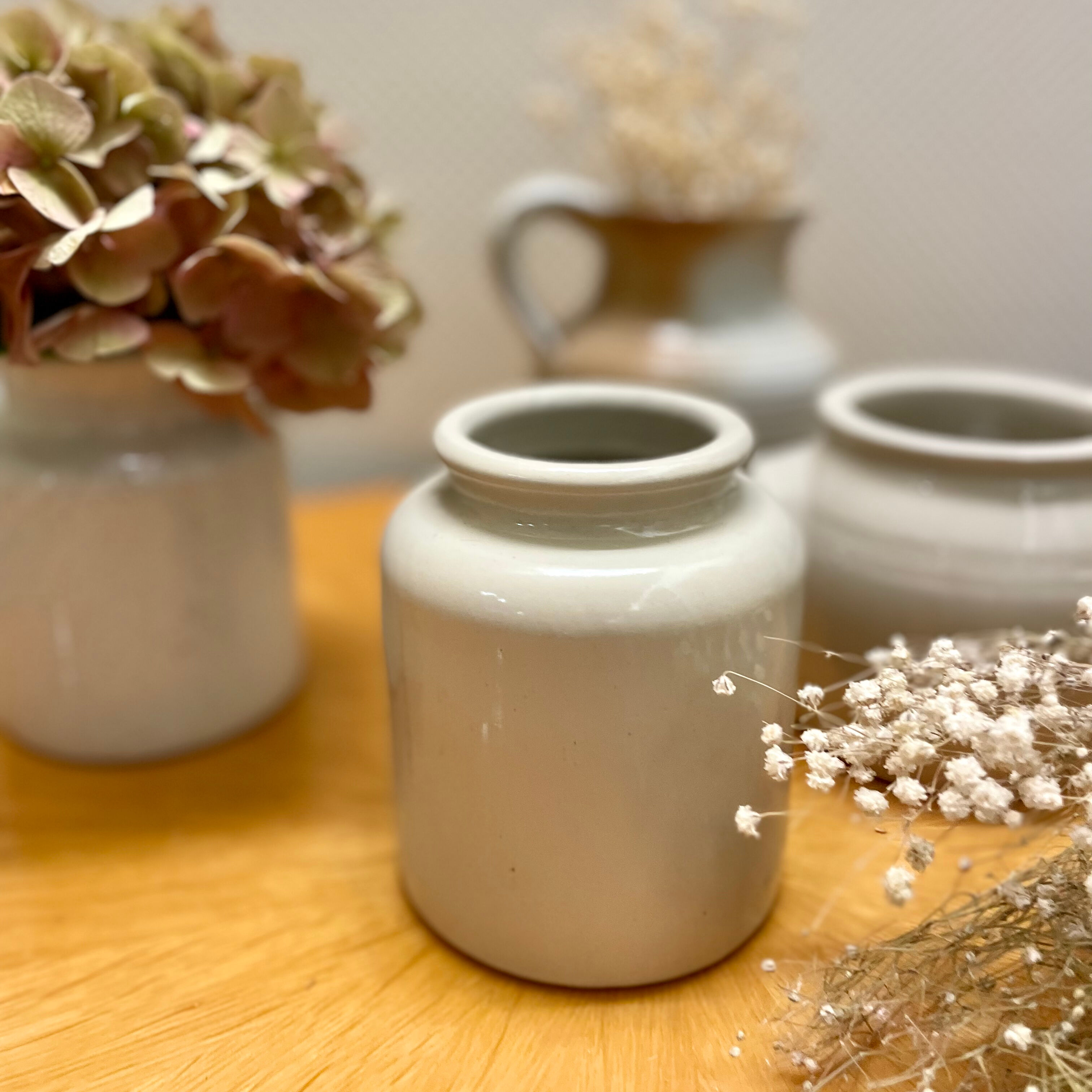 Sandstone mustard pot