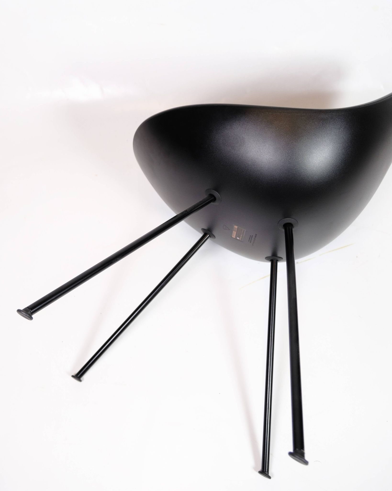 Set Of Four Dining Chairs Model 3110 Made In Black By Arne Jacobsen For Fritz Hansen From 2016s
