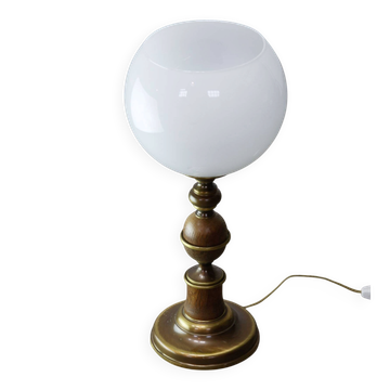 Lampe de table en laiton et opaline italienne vintage, années 1970