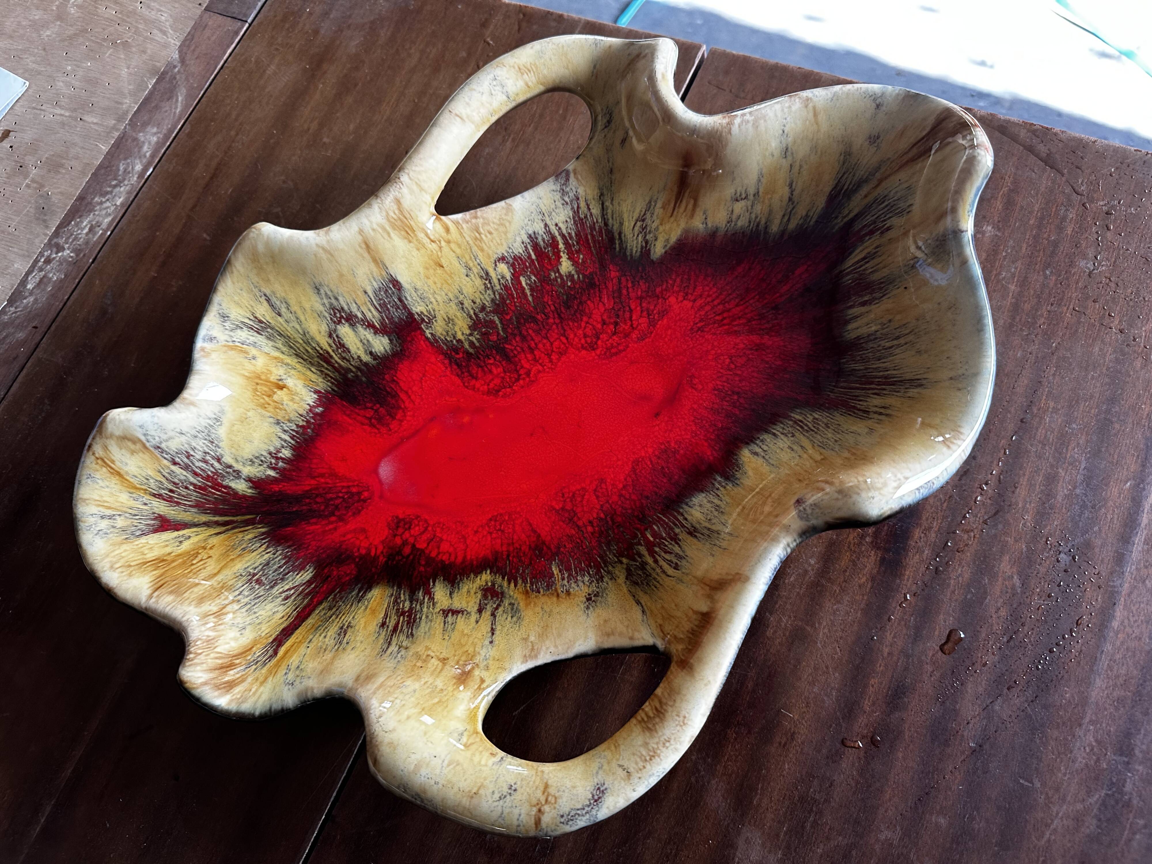 Large Vallauris glazed ceramic bowl/trinket dish, signed JAC - 40/30