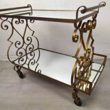 Golden rolling bar service