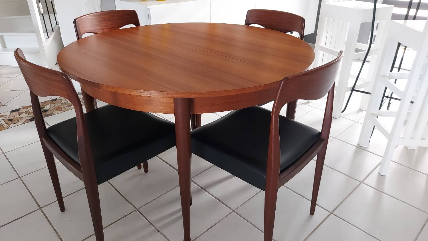Set of 4 vintage Scandinavian teak chairs from the 1970s