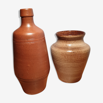 Duo bottle and vase in sandstone