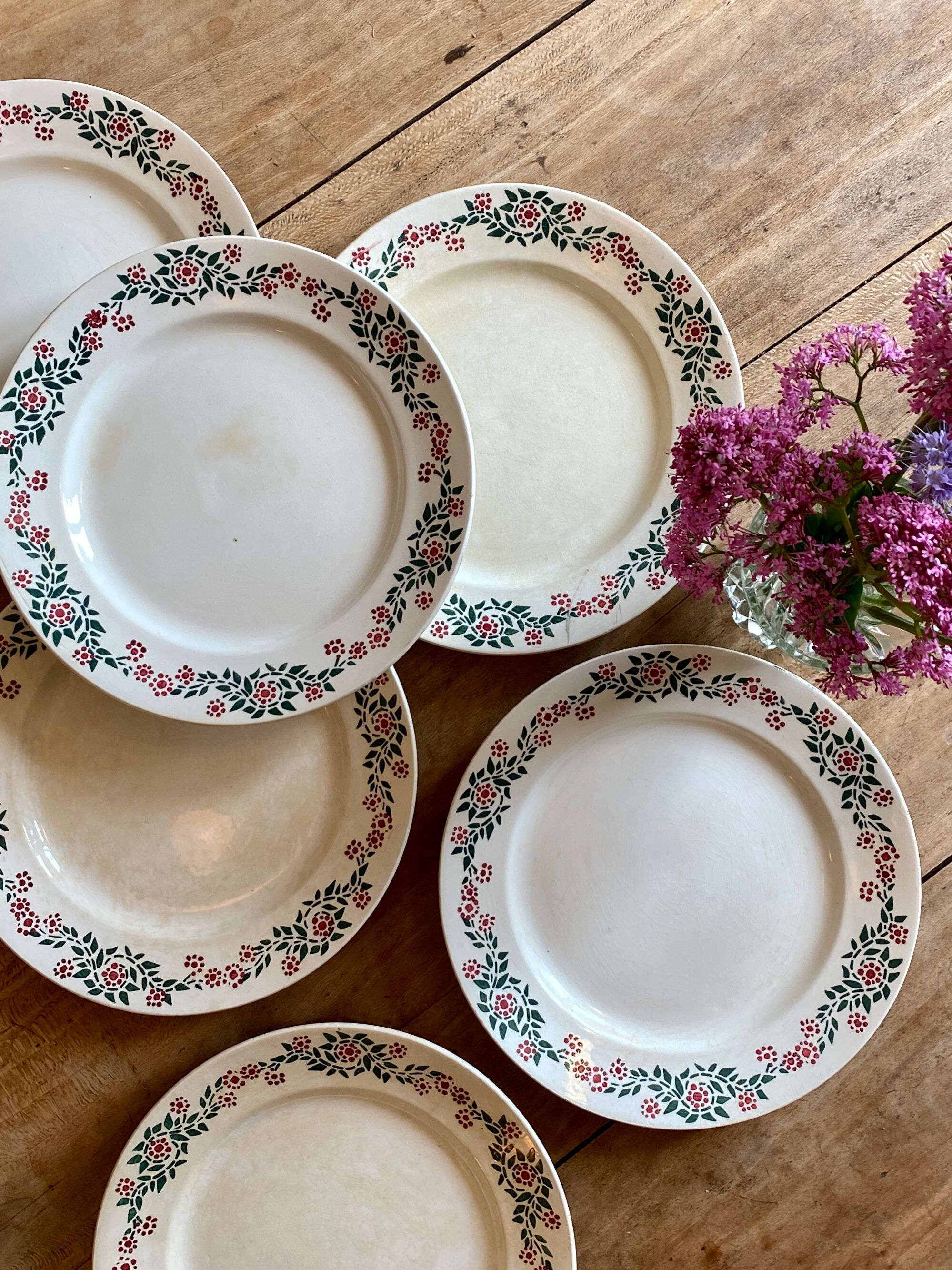 Set of 6 old flat plates model Cécile de HBCM
