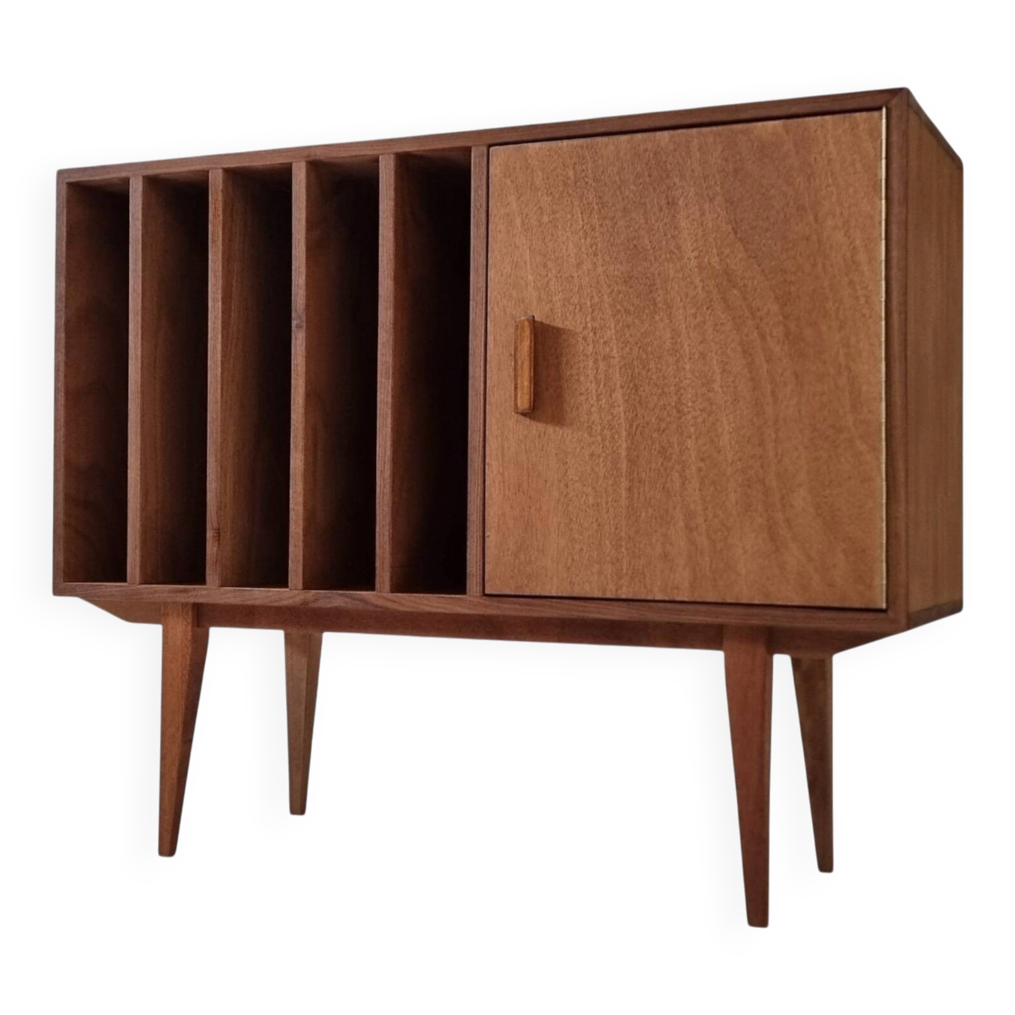 Vidar record cabinet