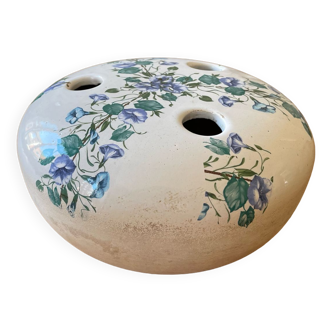 Ceramic flower pique