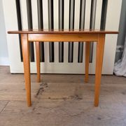 Petite table teck et hêtre - Suède années 70