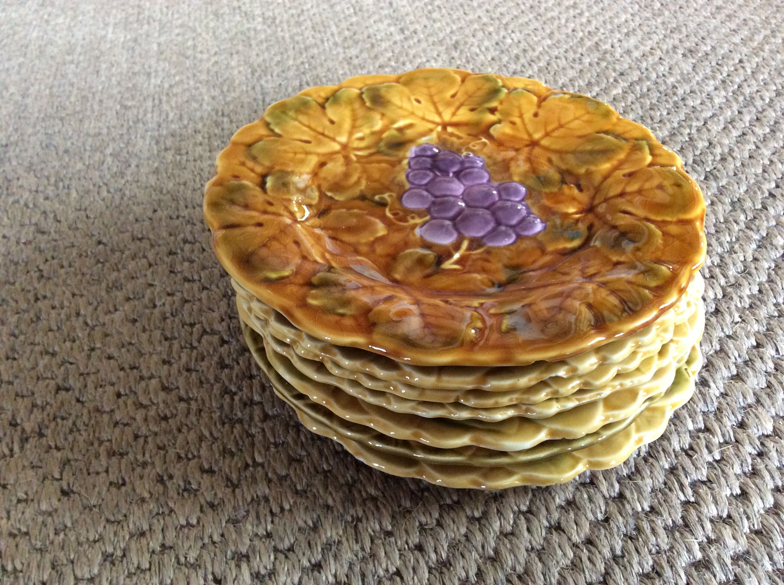 Series of 7 dessert plates