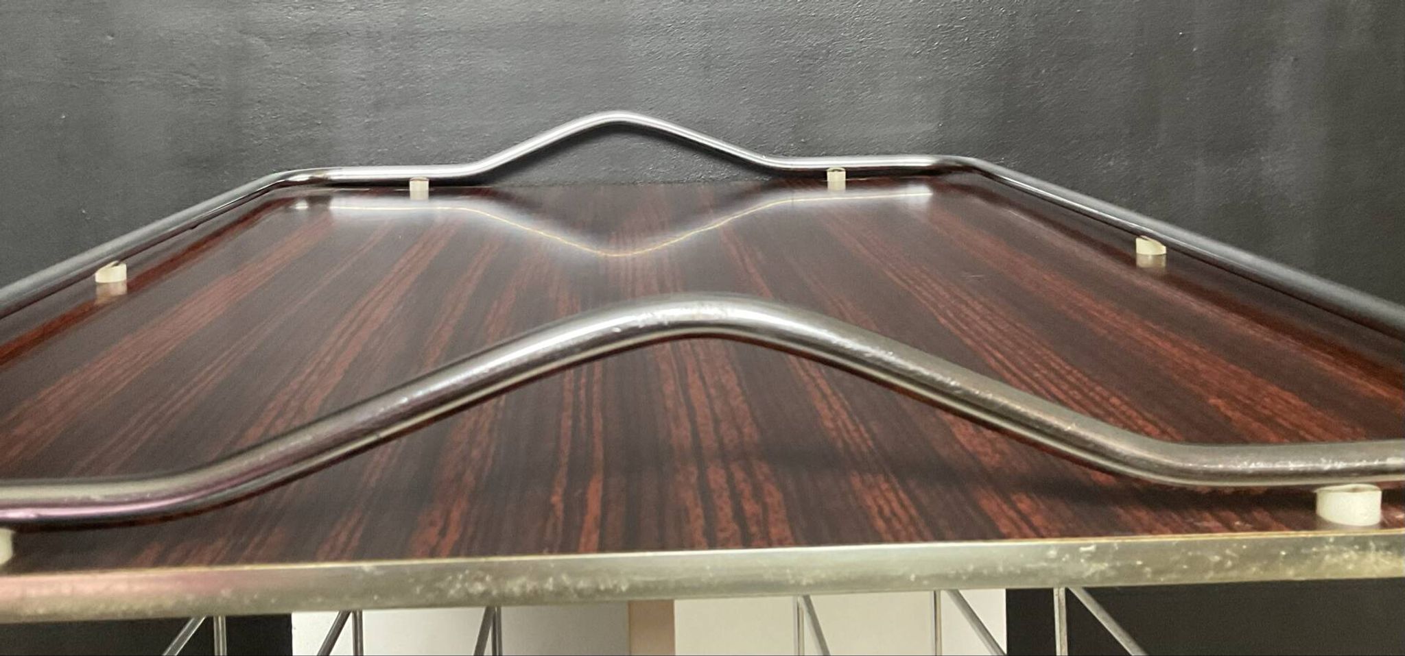 Plateau de service vintage en formica et inox