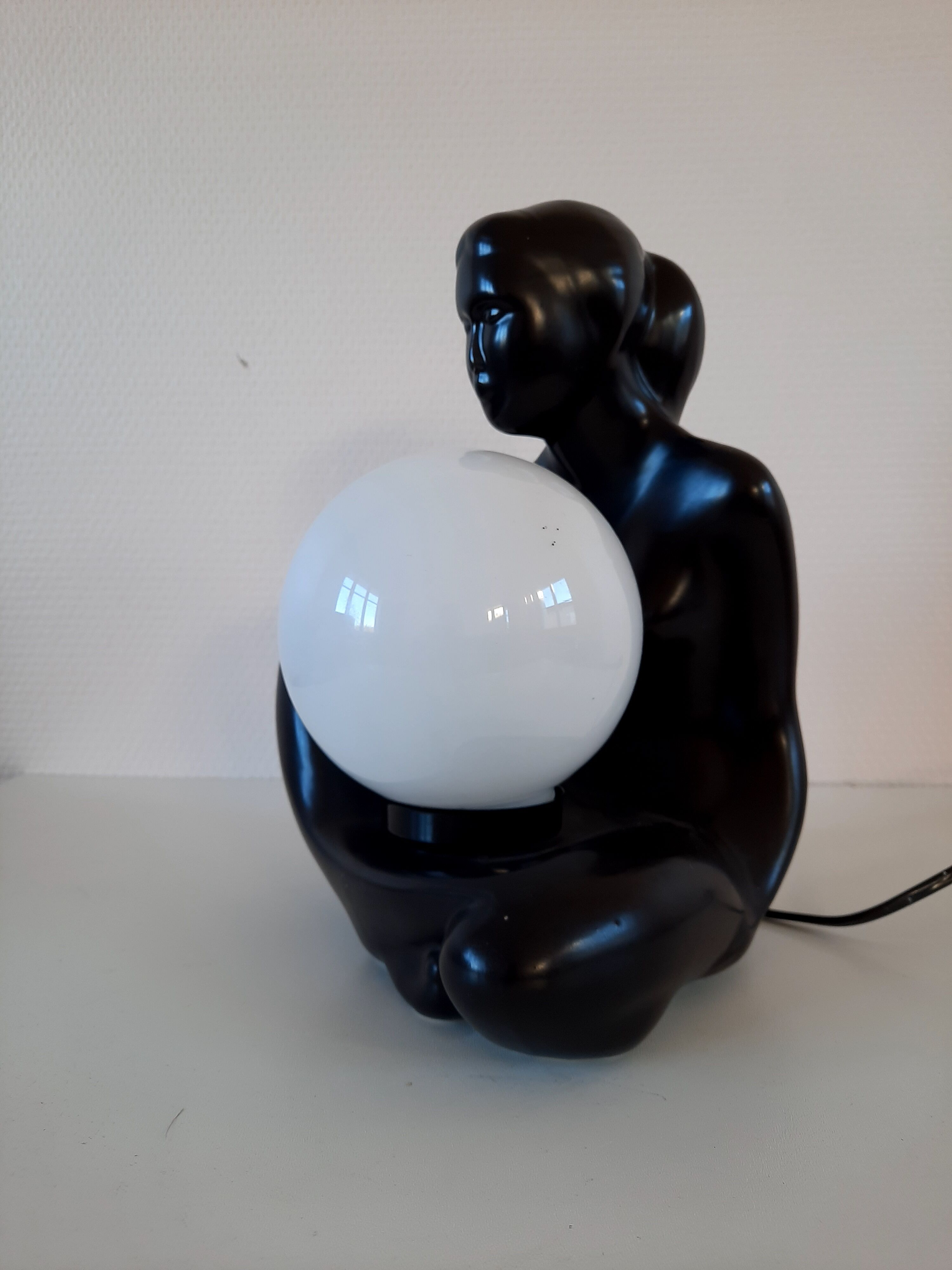 Vintage lamp sitting 70s-80s