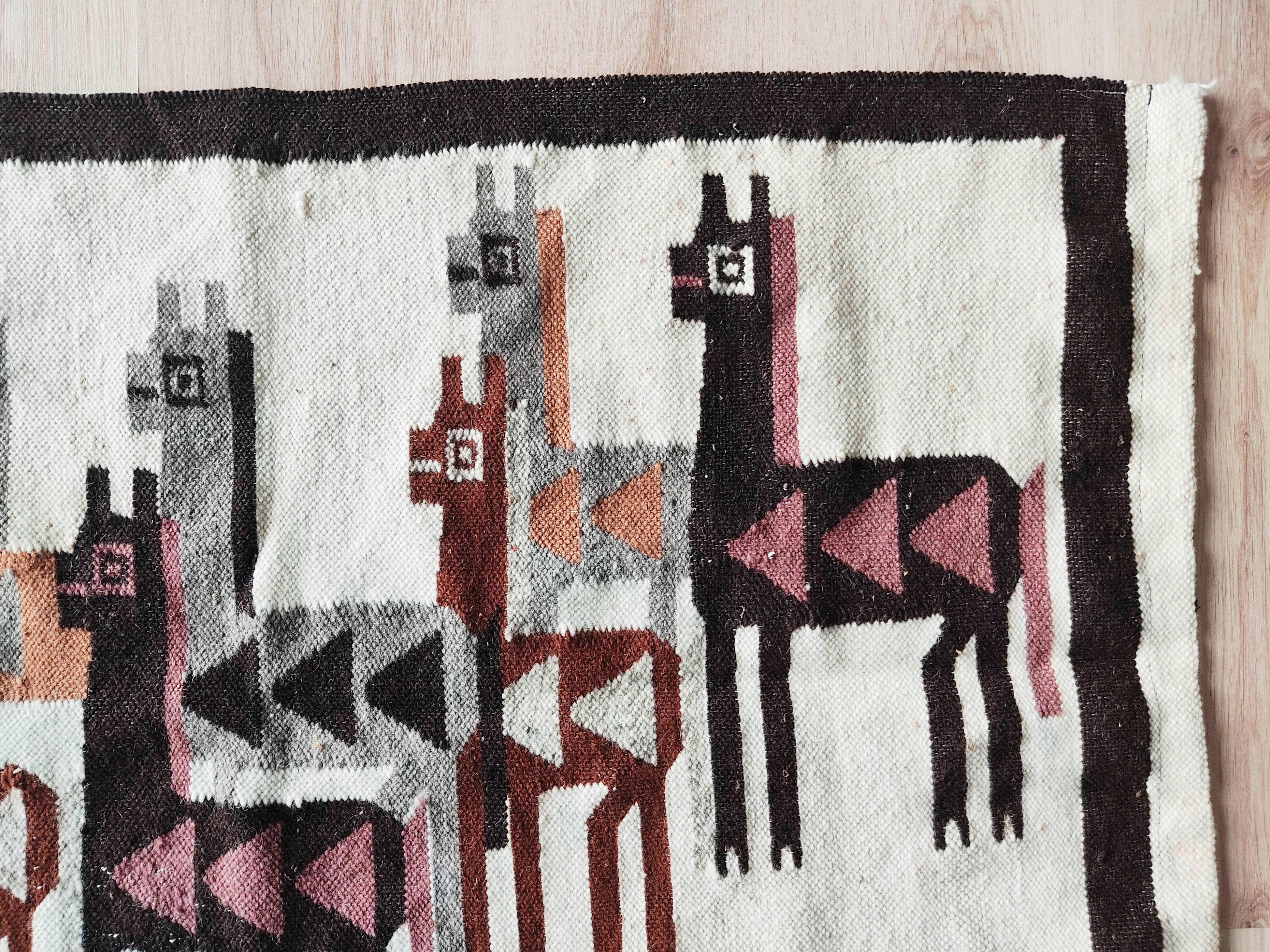 Vintage Carpet Lamas South America 66 x 111 cm