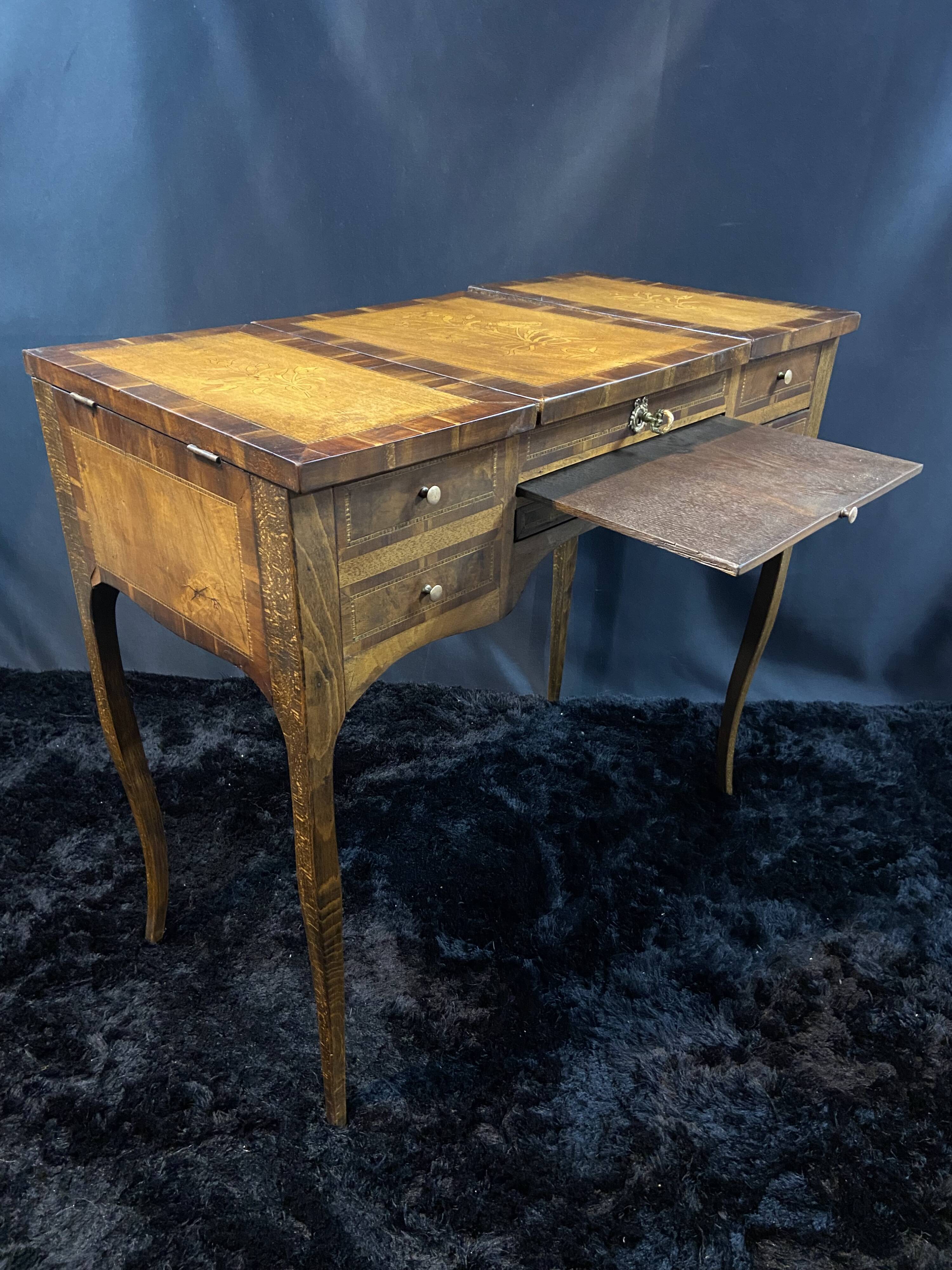 19th-century hairdresser with marquetry decoration on oak in the Louis XV Transition style.