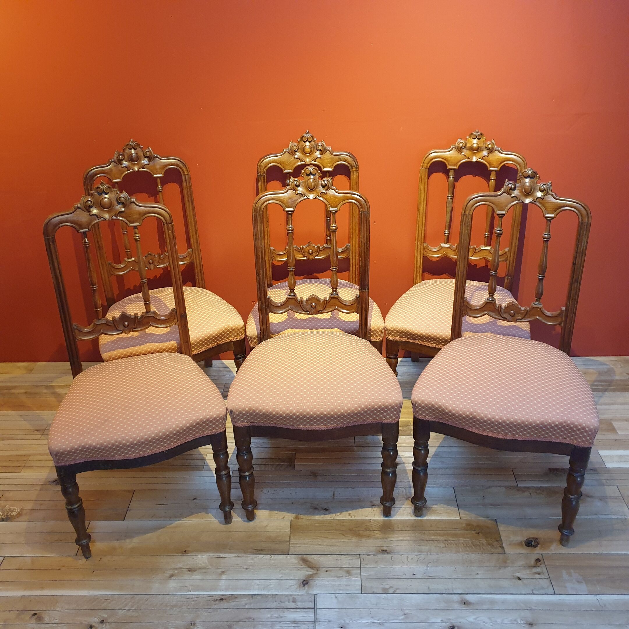 Set of 6 Victorial Walnut Dining Chairs
