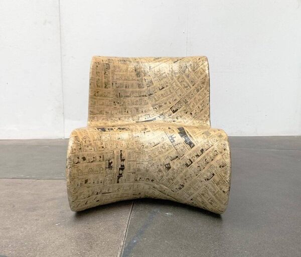 Chaise postmoderne en papier recyclé et carton avec des comics par Victoria Morris pour Paperworx / Richard Morris Furniture