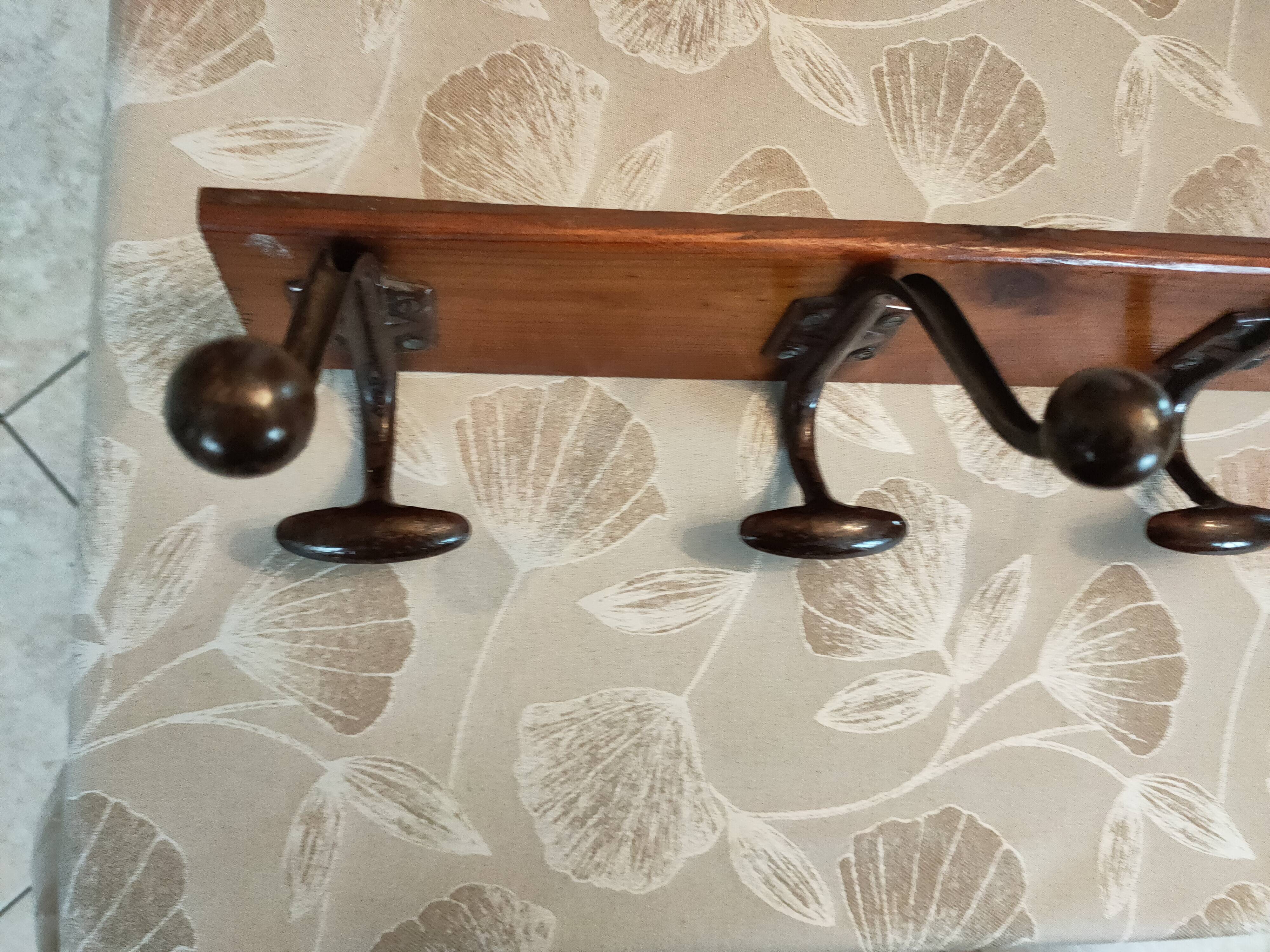 Old coat rack with 5 hooks