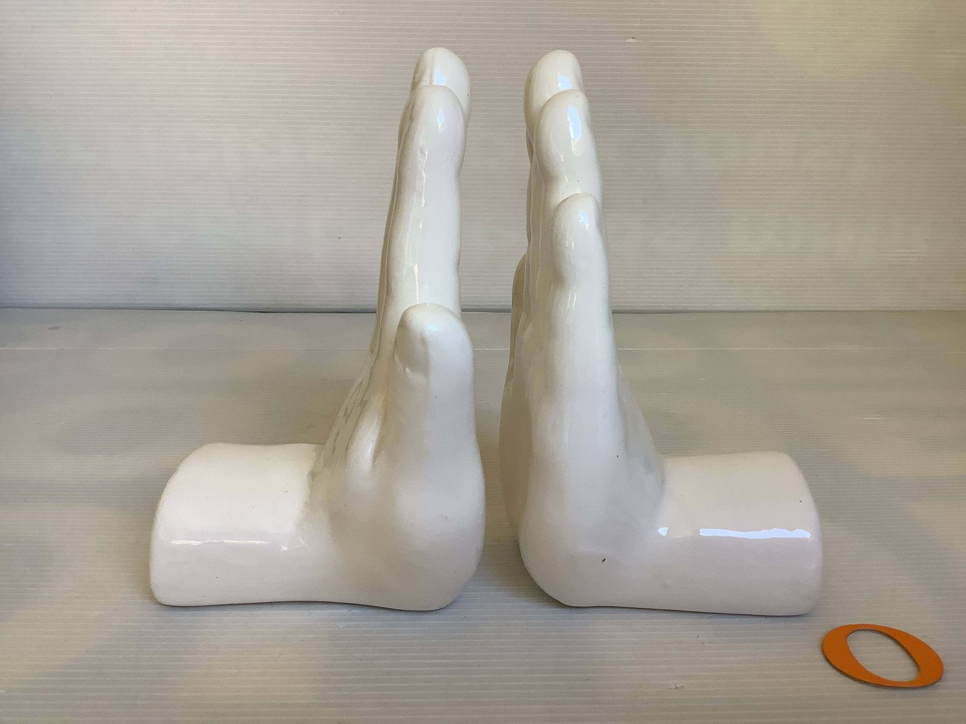 Pair of O-hand bookends