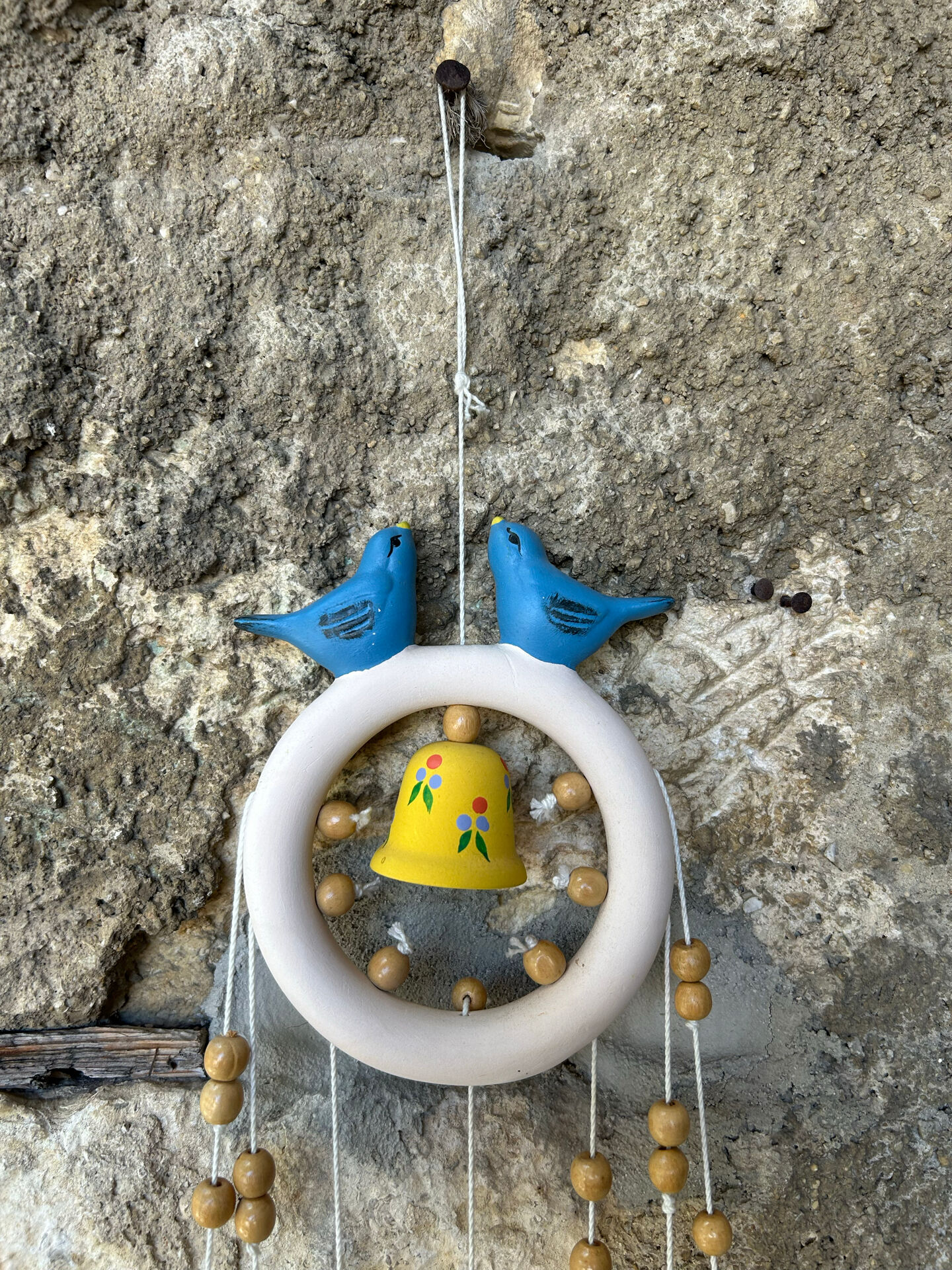 Cascade suspension with bell