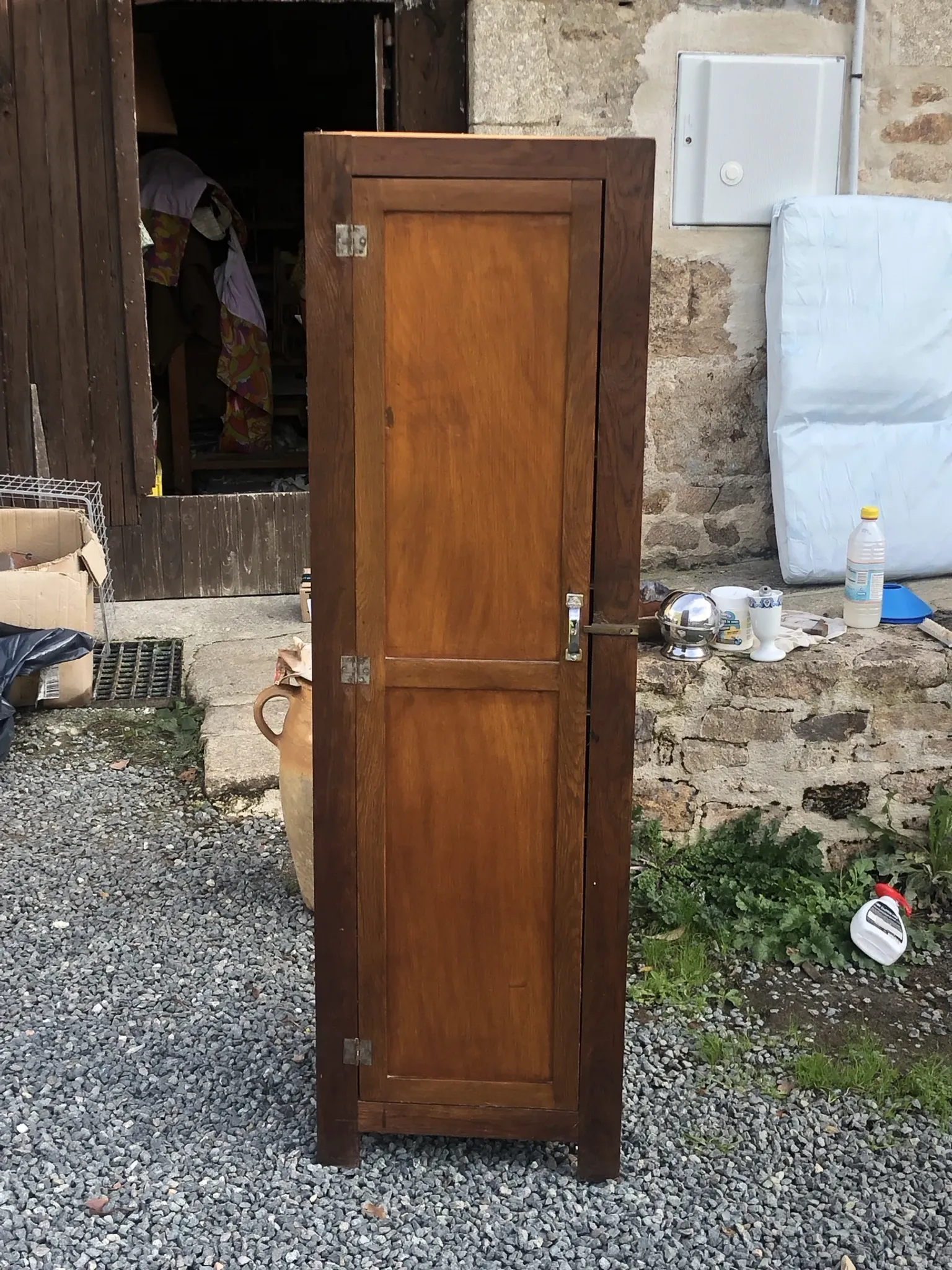 Armoire parisienne