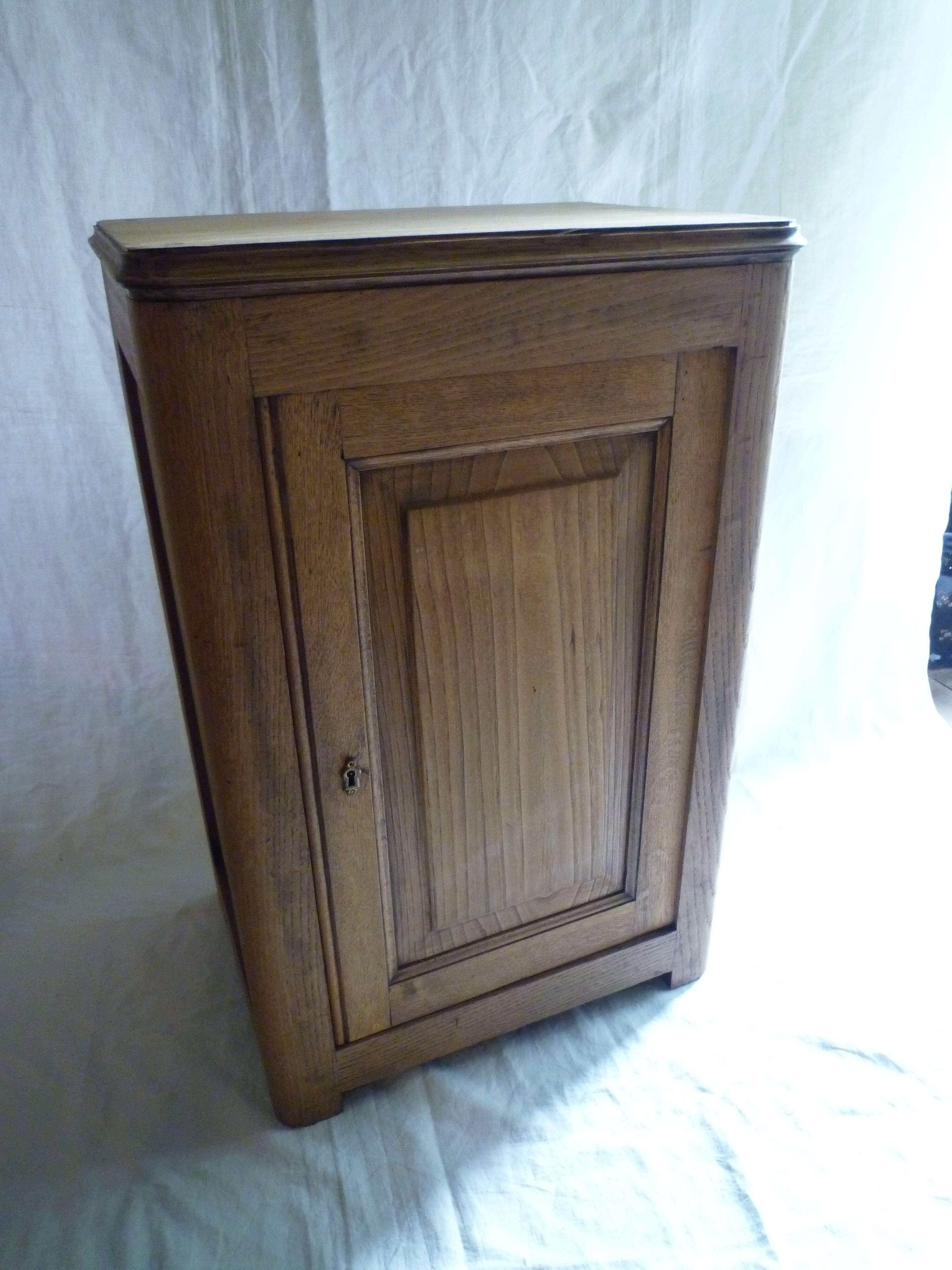 Small rustic country low cabinet in solid light oak