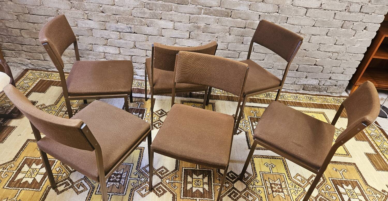 Set of 6 vintage black metal chairs from the 1970s