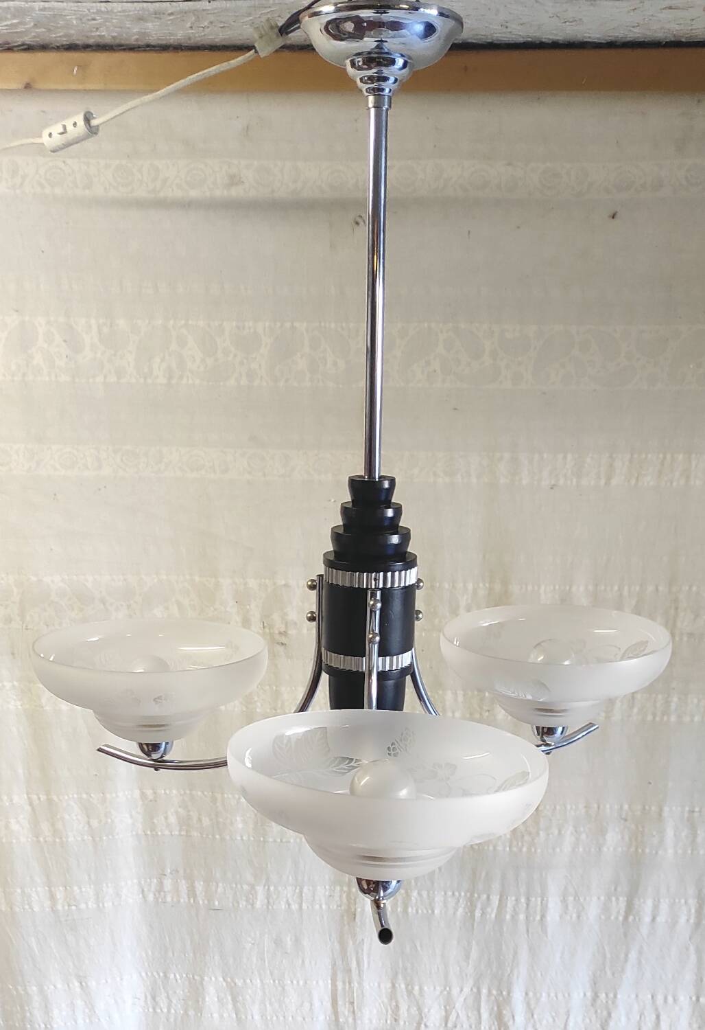 Lustre 3 feux Art-Déco en métal, bois et verre - mid.XXeme