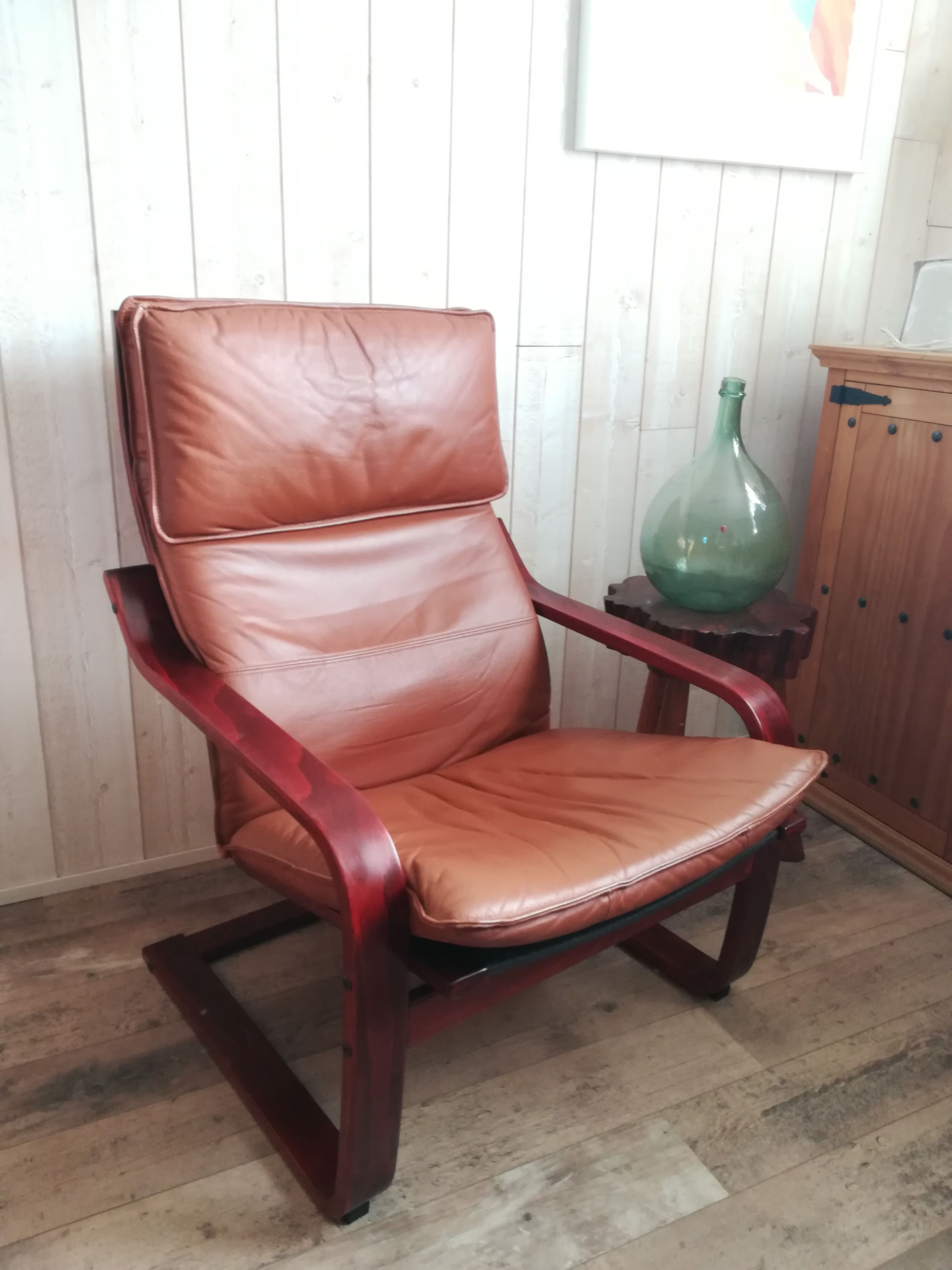 Fauteuil "Poang" par Noboru Nakamura